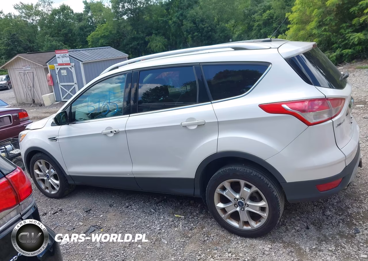 2015 Ford Escape Titanium VIN:1FMCU9J99FUC75804 - 15