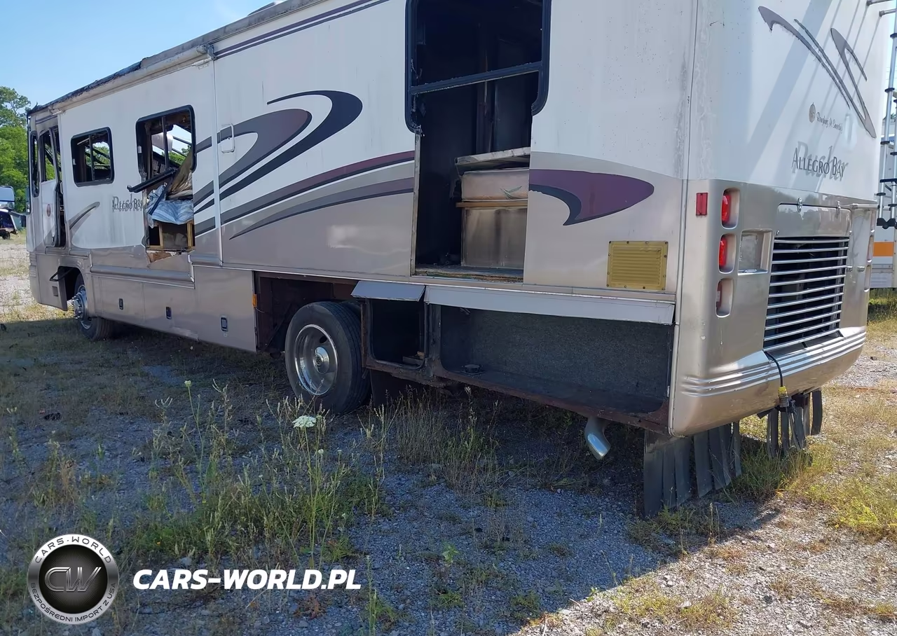 2000 Freightliner Chassis X Line Motor Home VIN:4UZ6EFBC9YCG48502 - 3