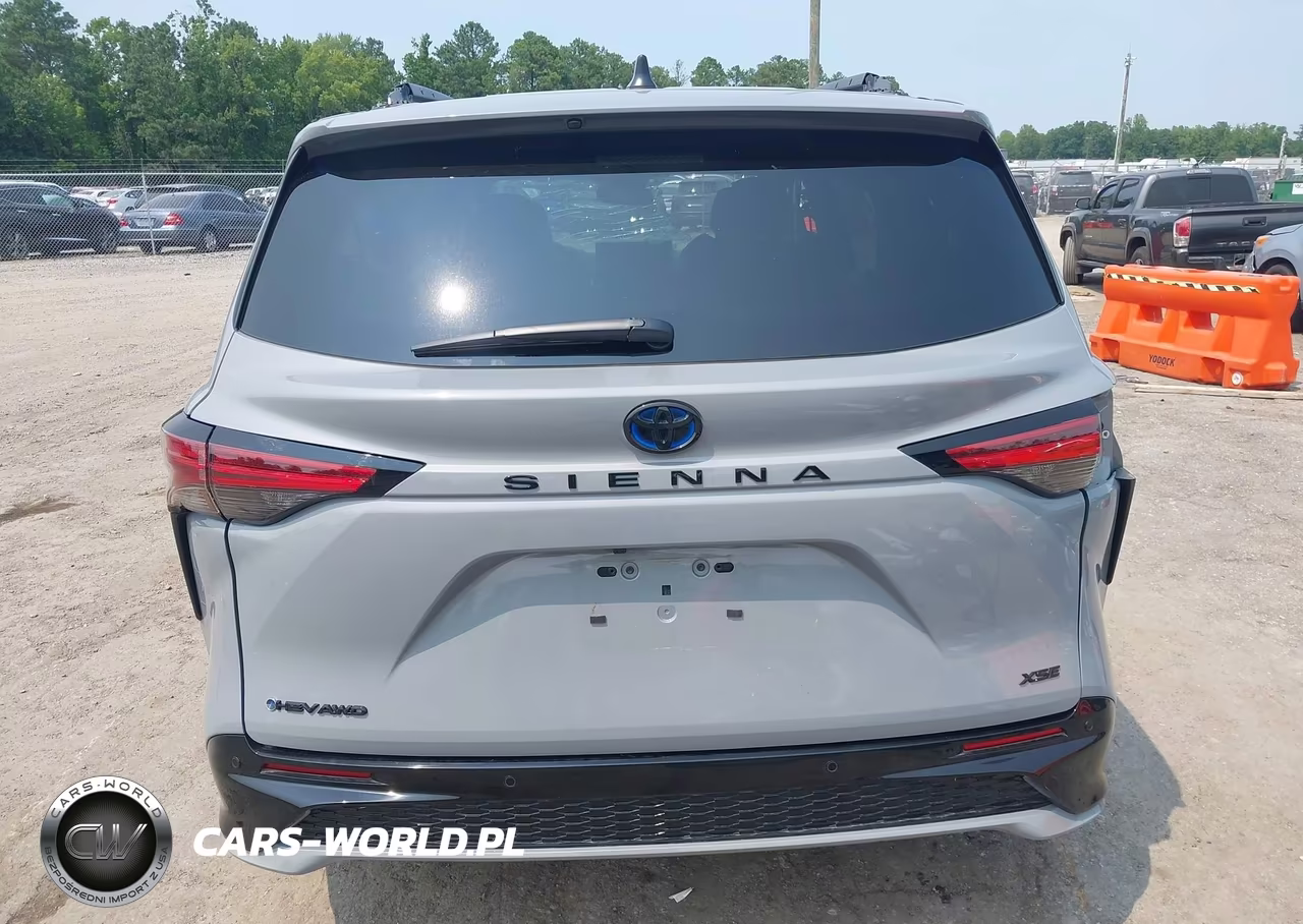 2025 Toyota Sienna Xse VIN:5TDDSKFC4SS176154 - 17