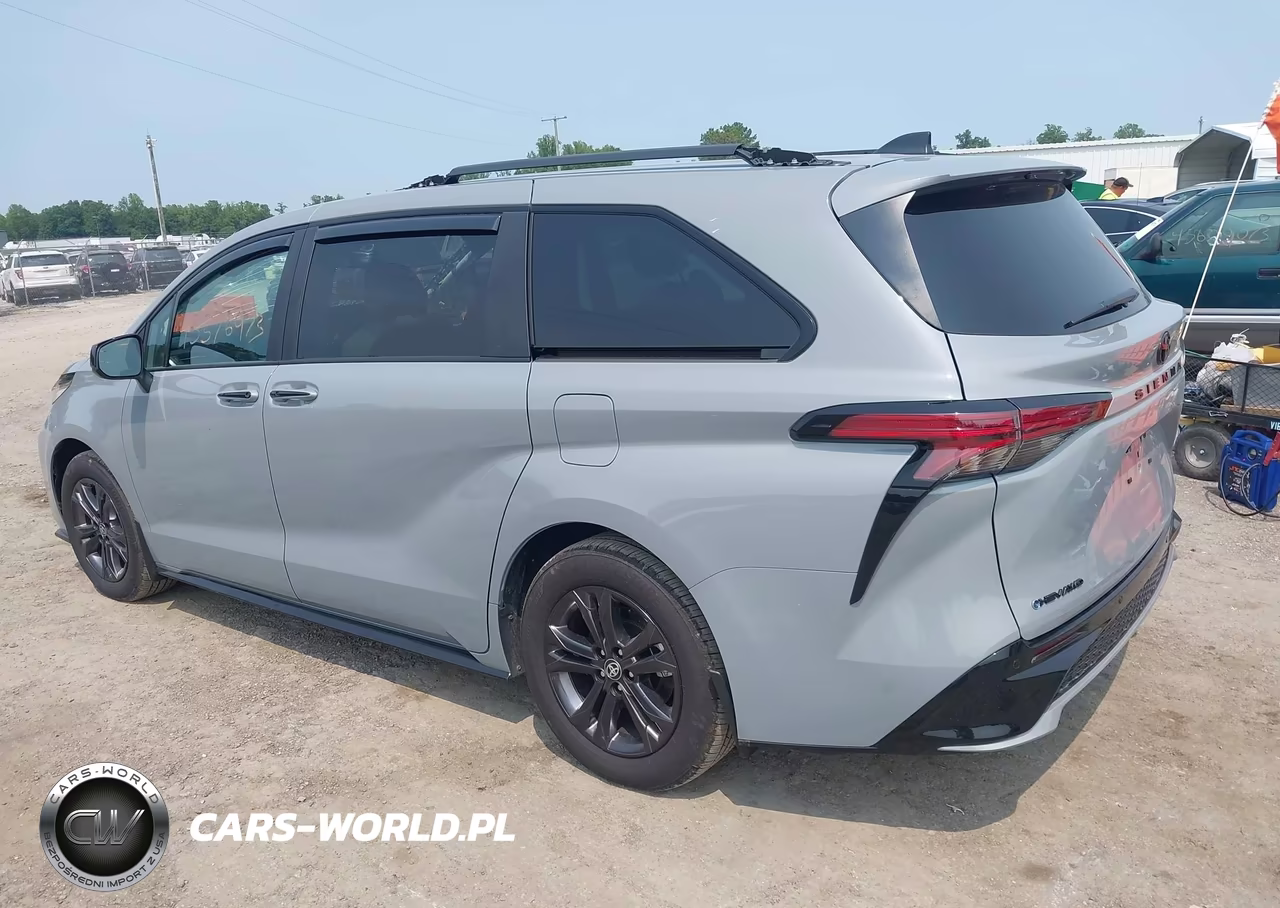 2025 Toyota Sienna Xse VIN:5TDDSKFC4SS176154 - 3
