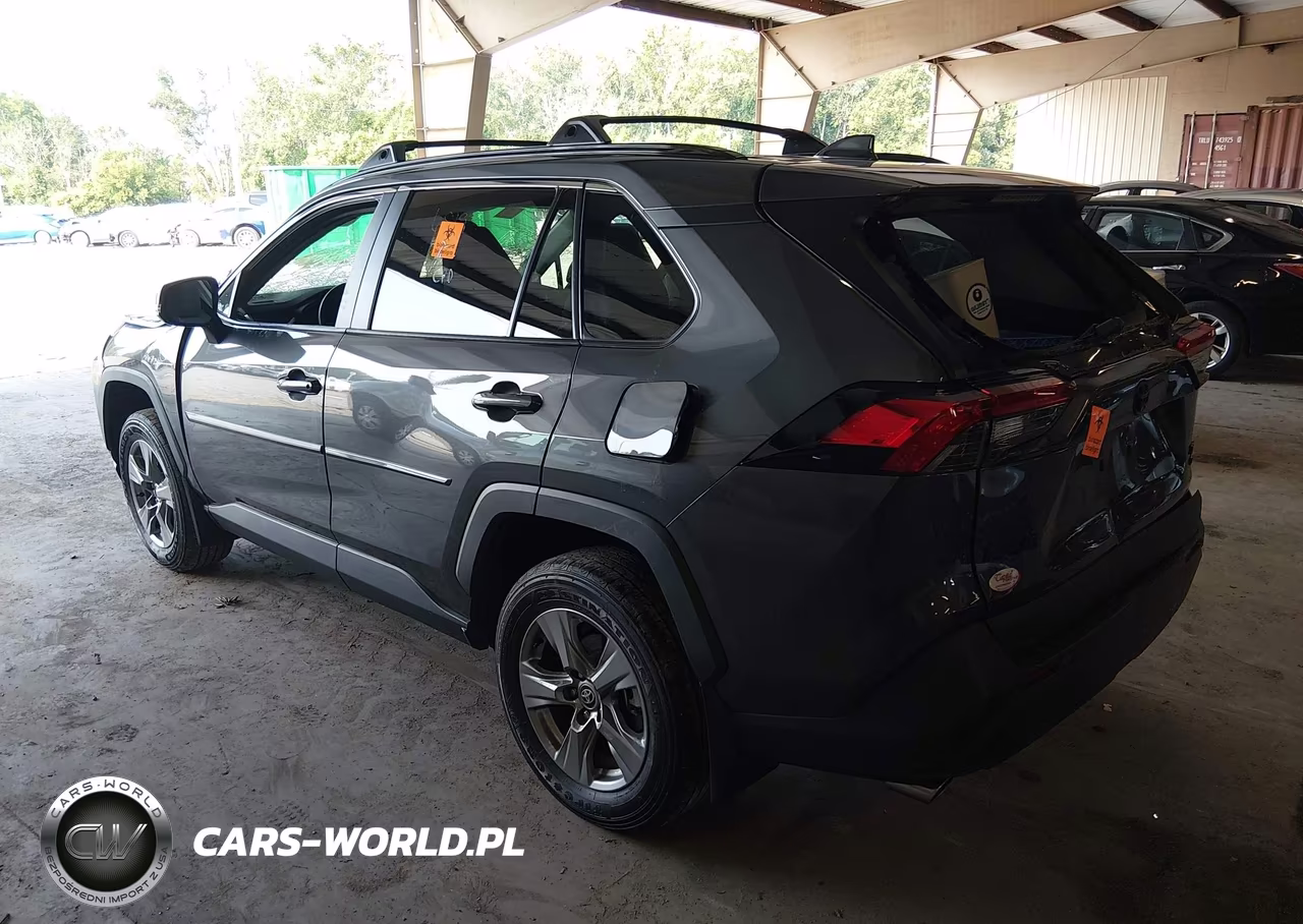 2024 Toyota Rav4 Xle VIN:2T3P1RFV9RW469406 - 3