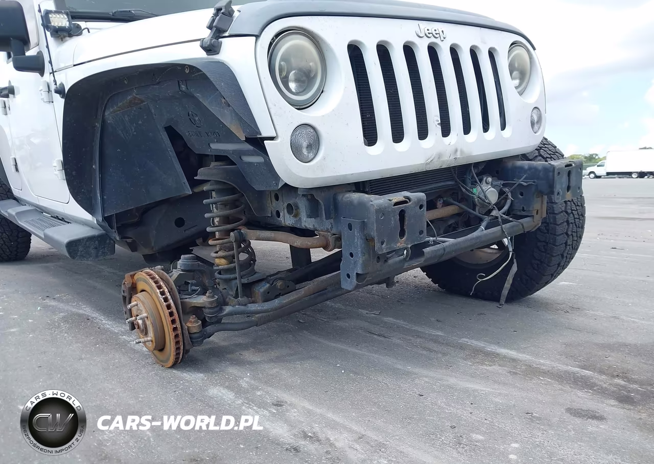 2015 Jeep Wrangler Unlimited Sport VIN:1C4BJWDG0FL766964 - 6