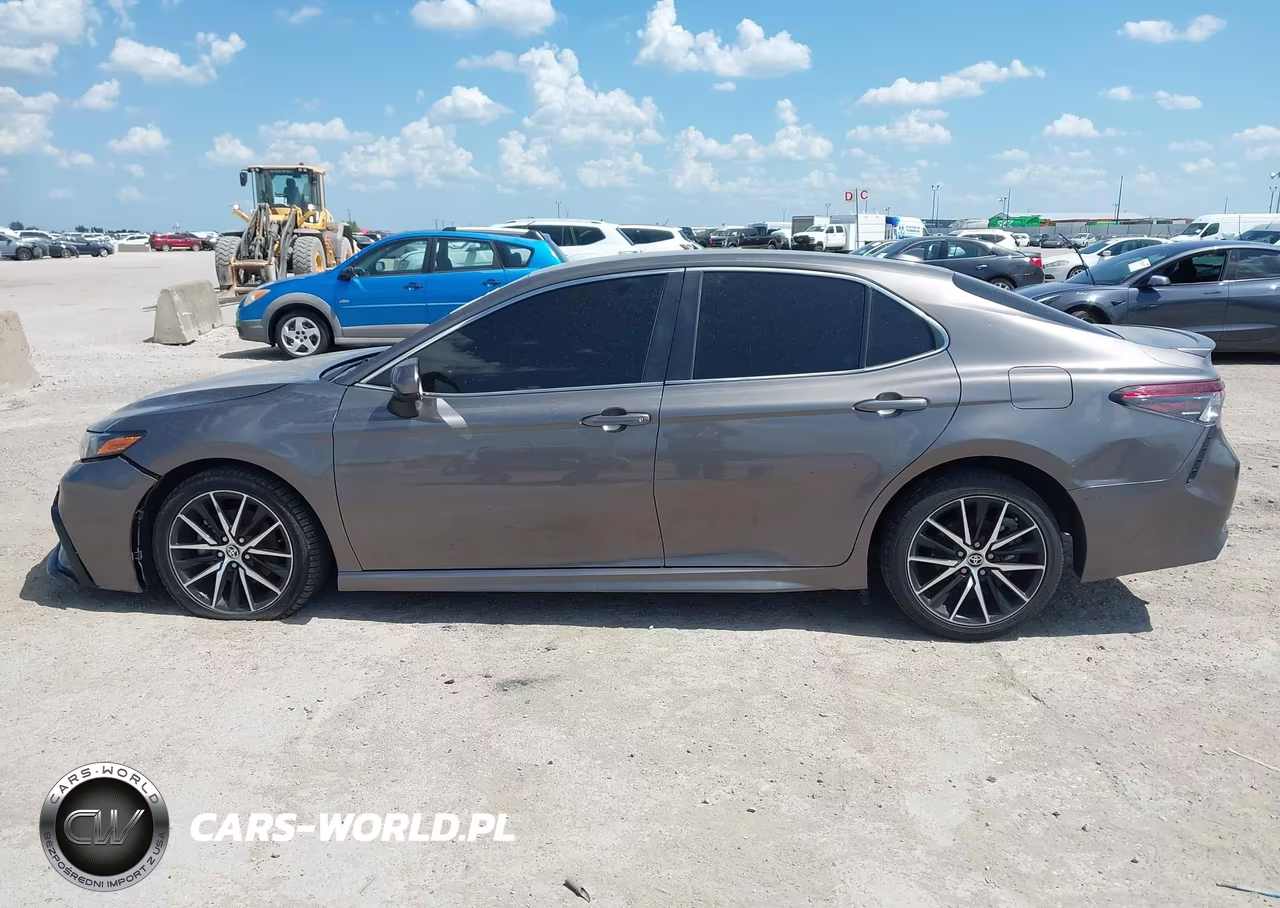 2021 Toyota Camry Se VIN:4T1G11AK6MU551920 - 14