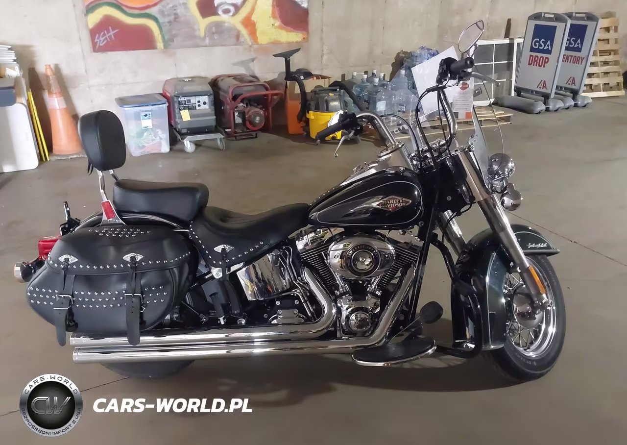 2012 Harley-Davidson Flstc Heritage Softail Classic VIN:1HD1BWV14CB026918 - 13