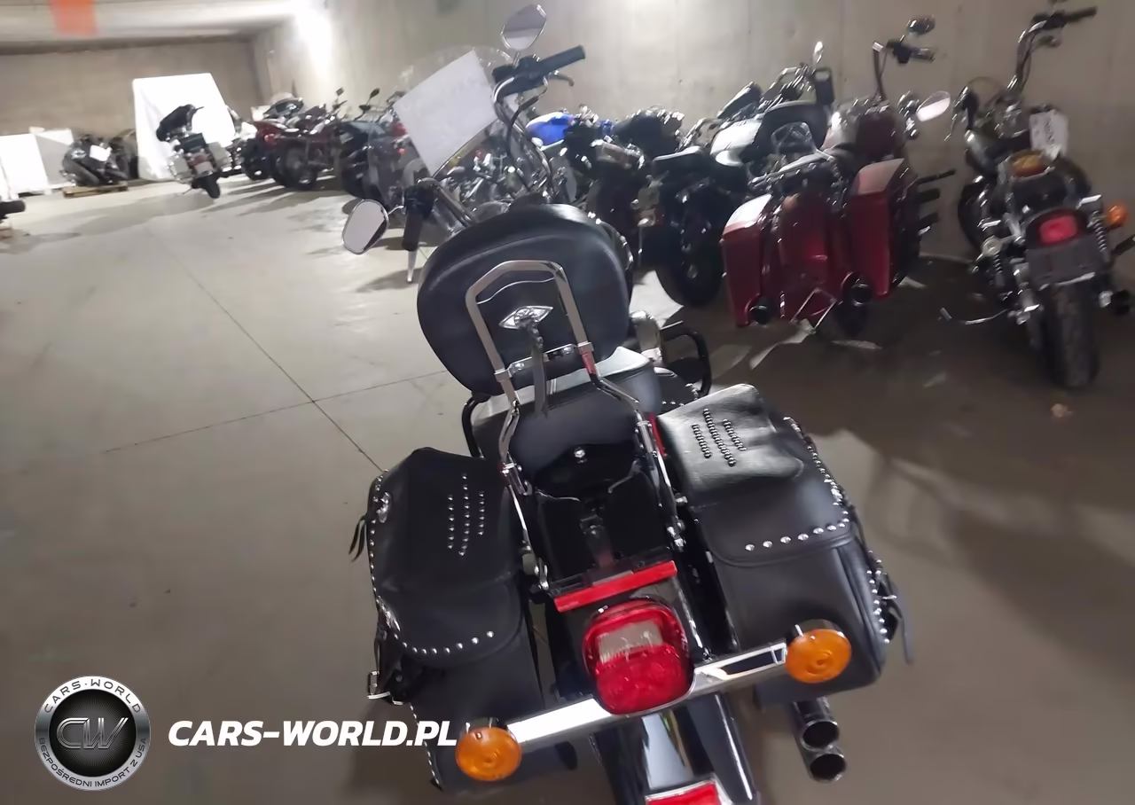 2012 Harley-Davidson Flstc Heritage Softail Classic VIN:1HD1BWV14CB026918 - 6