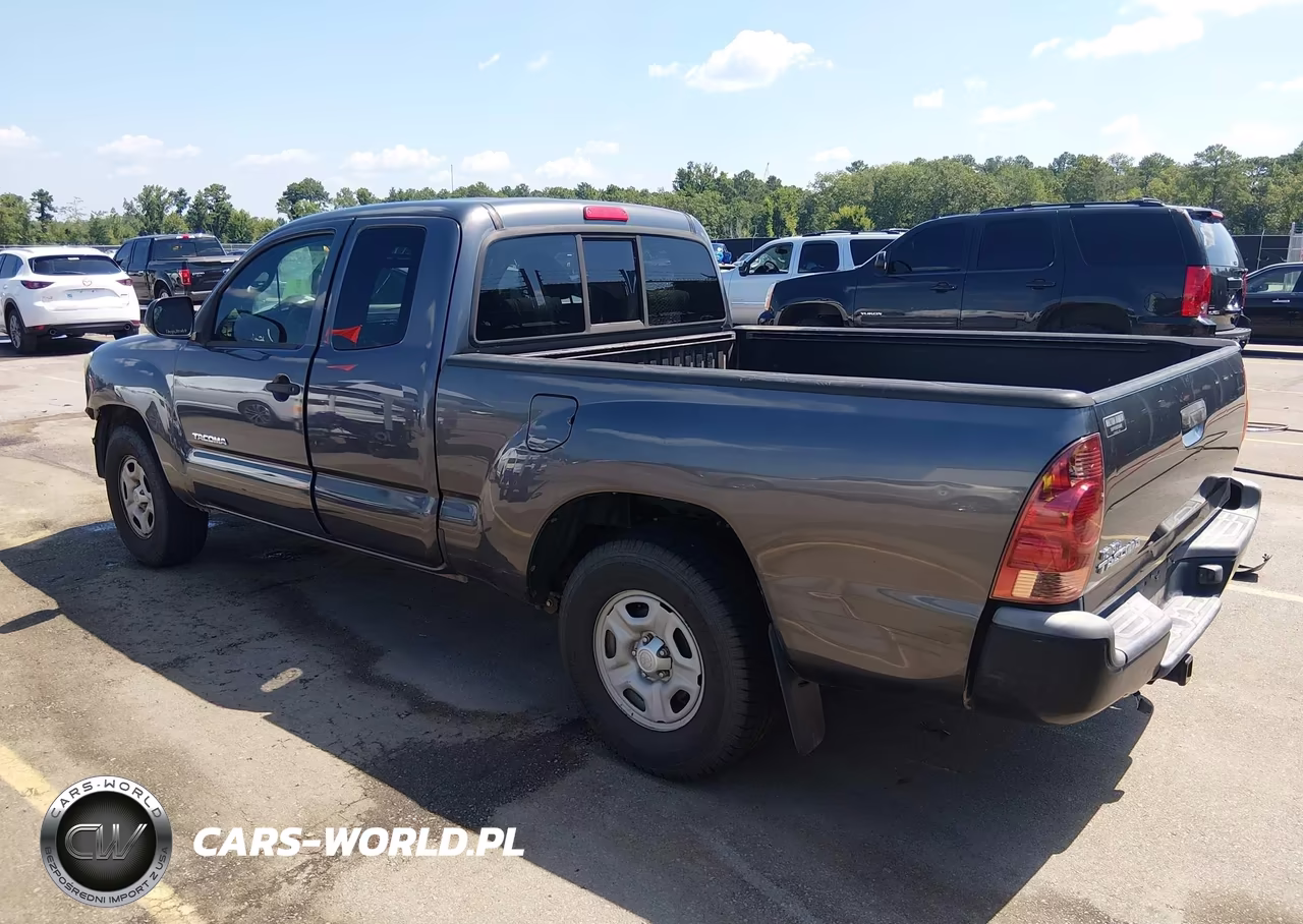 2013 Toyota Tacoma VIN:5TFTX4CN2DX028919 - 3