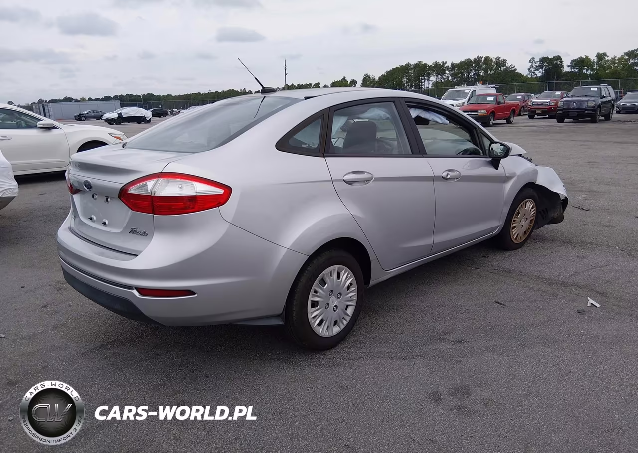 2015 Ford Fiesta S VIN:3FADP4AJ2FM175308 - 4