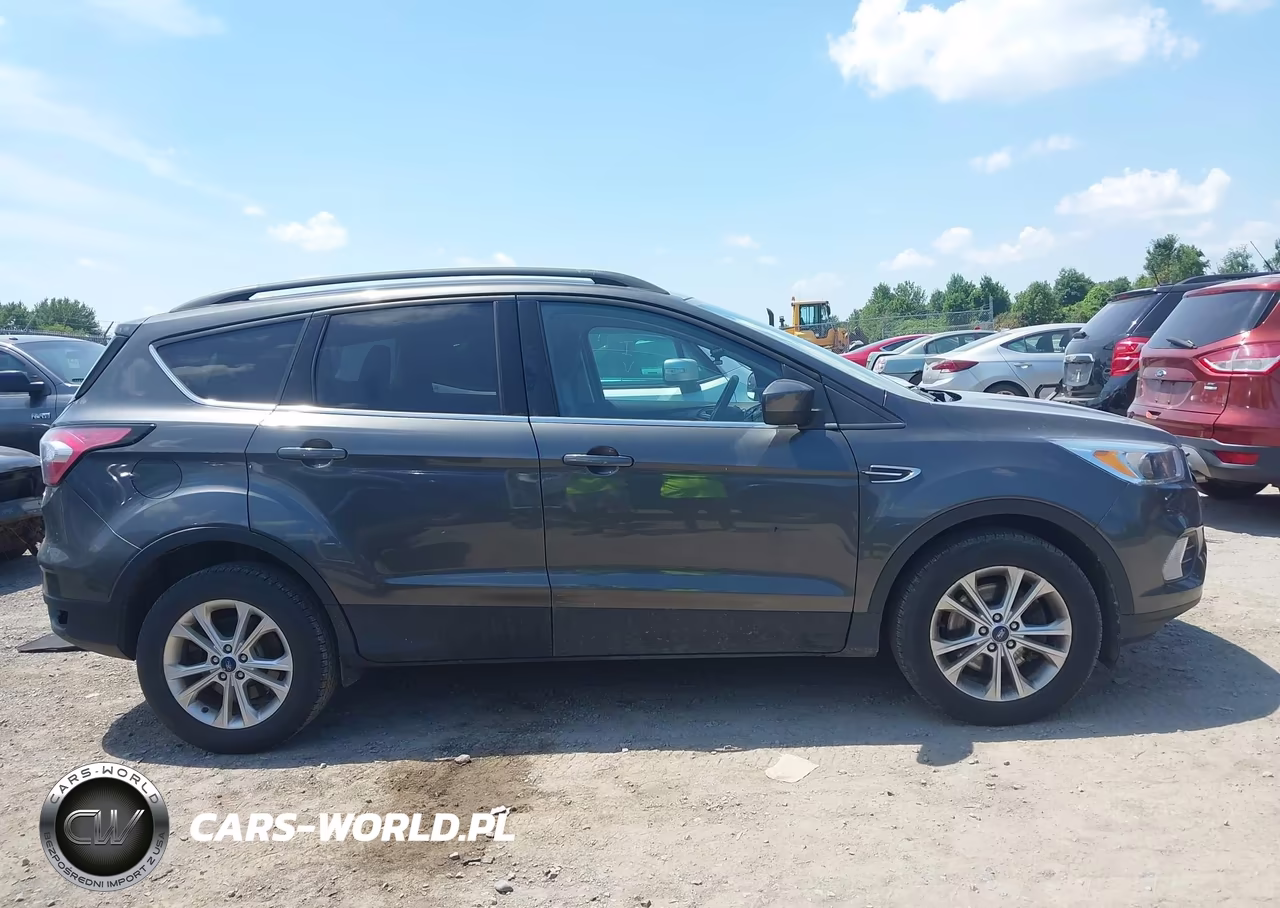 2018 Ford Escape Se VIN:1FMCU9GD5JUC90157 - 14