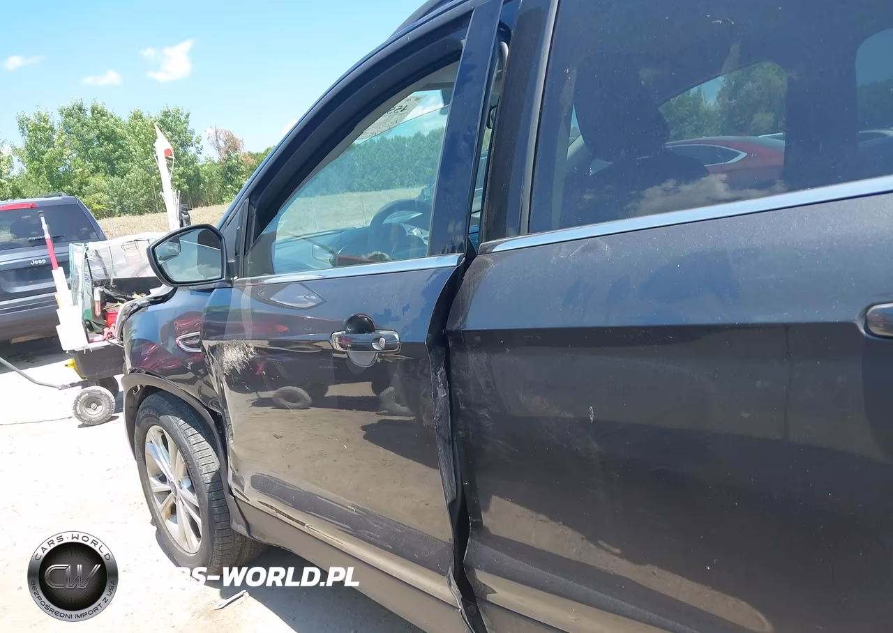 2018 Ford Escape Se VIN:1FMCU9GD5JUC90157 - 15