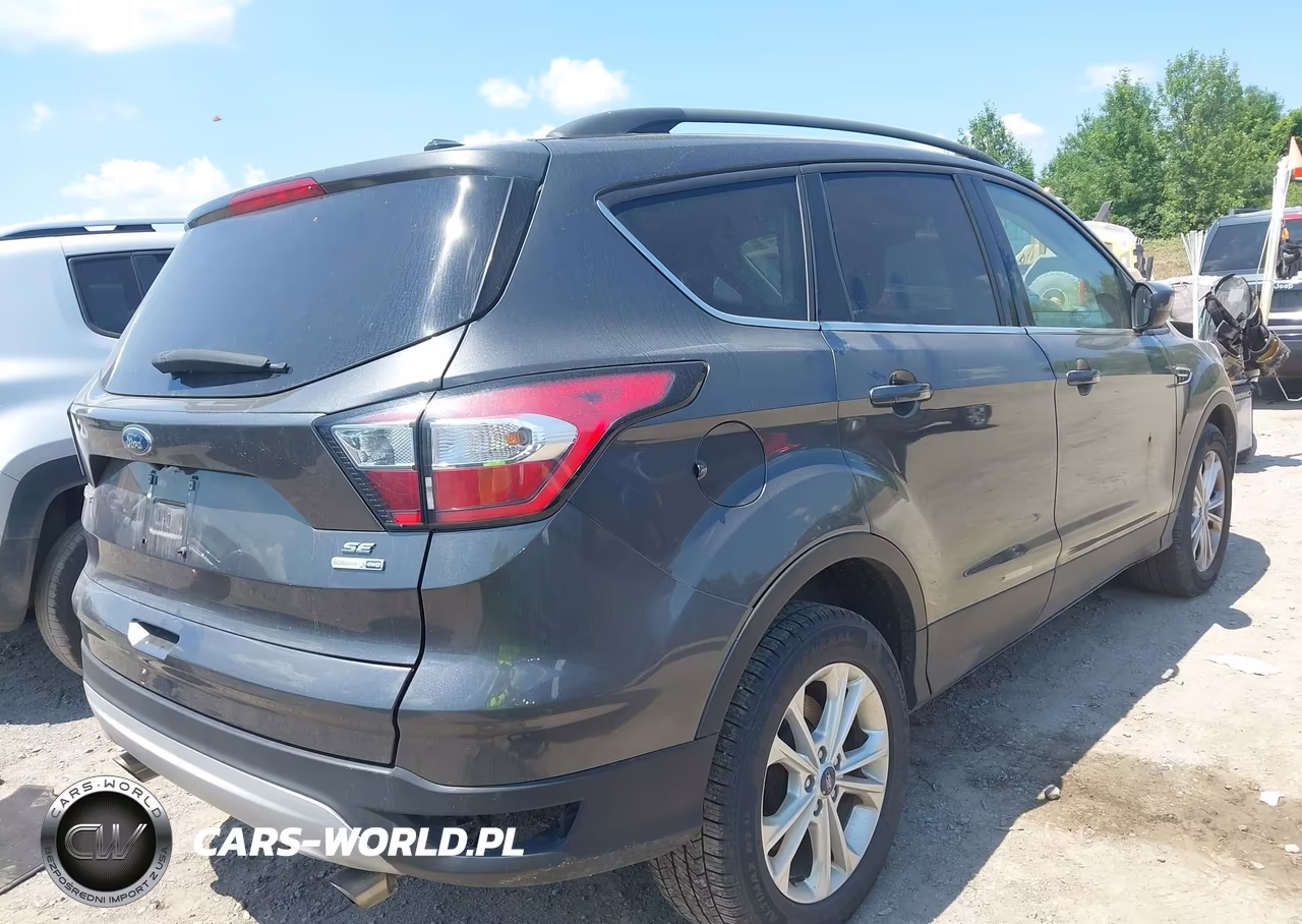 2018 Ford Escape Se VIN:1FMCU9GD5JUC90157 - 4
