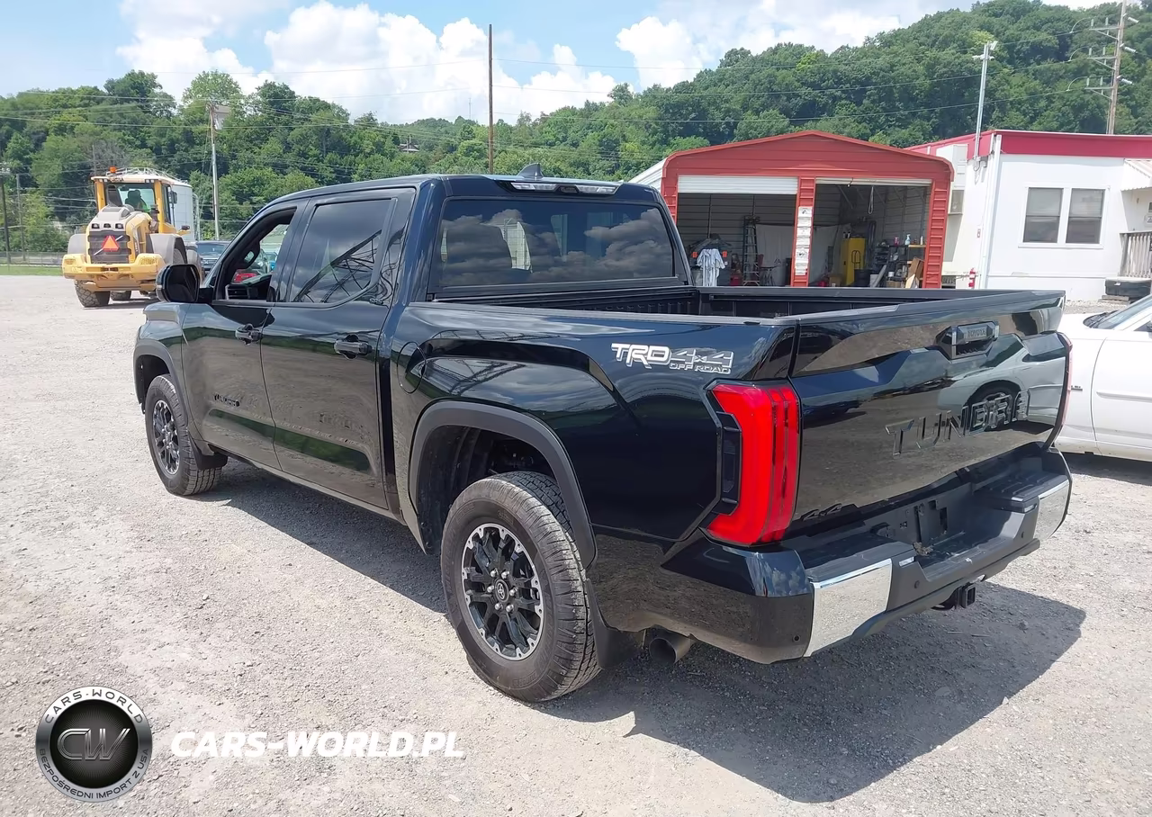 2025 Toyota Tundra Sr5 VIN:5TFLA5DB7SX276026 - 3