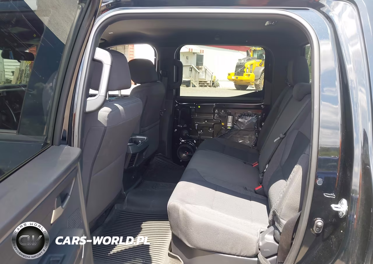 2025 Toyota Tundra Sr5 VIN:5TFLA5DB7SX276026 - 8