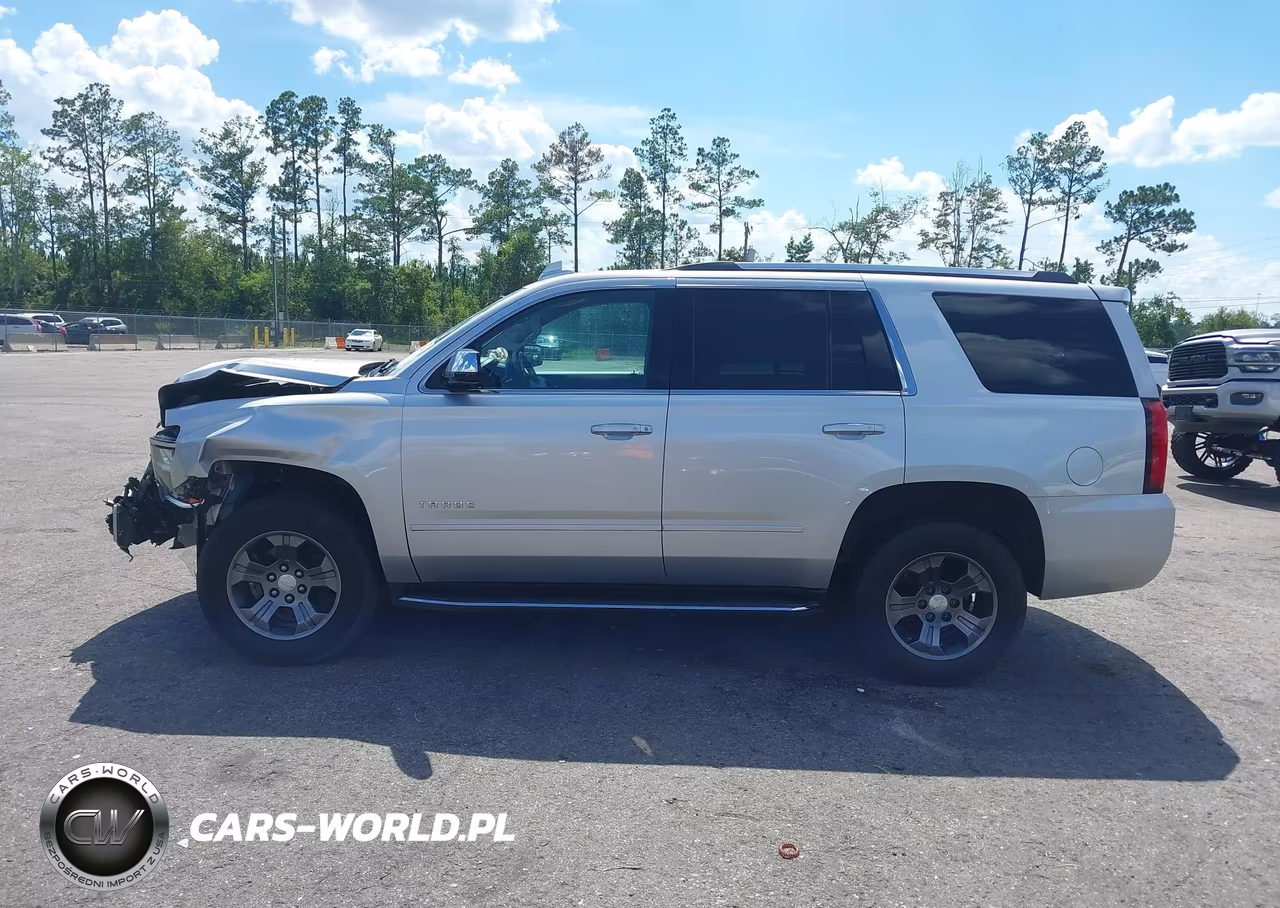 2018 Chevrolet Tahoe Premier VIN:1GNSCCKC2JR241720 - 15