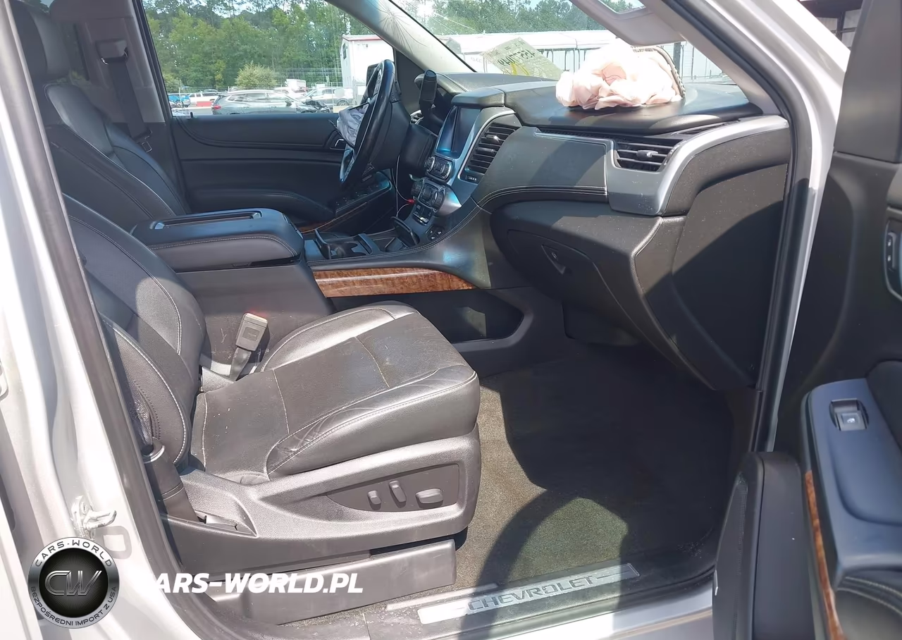 2018 Chevrolet Tahoe Premier VIN:1GNSCCKC2JR241720 - 5
