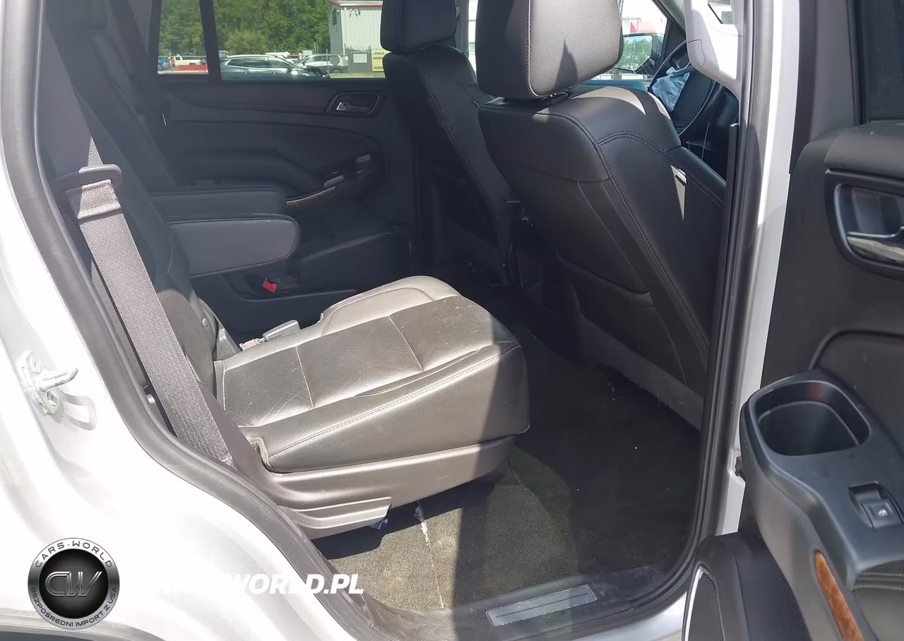 2018 Chevrolet Tahoe Premier VIN:1GNSCCKC2JR241720 - 8