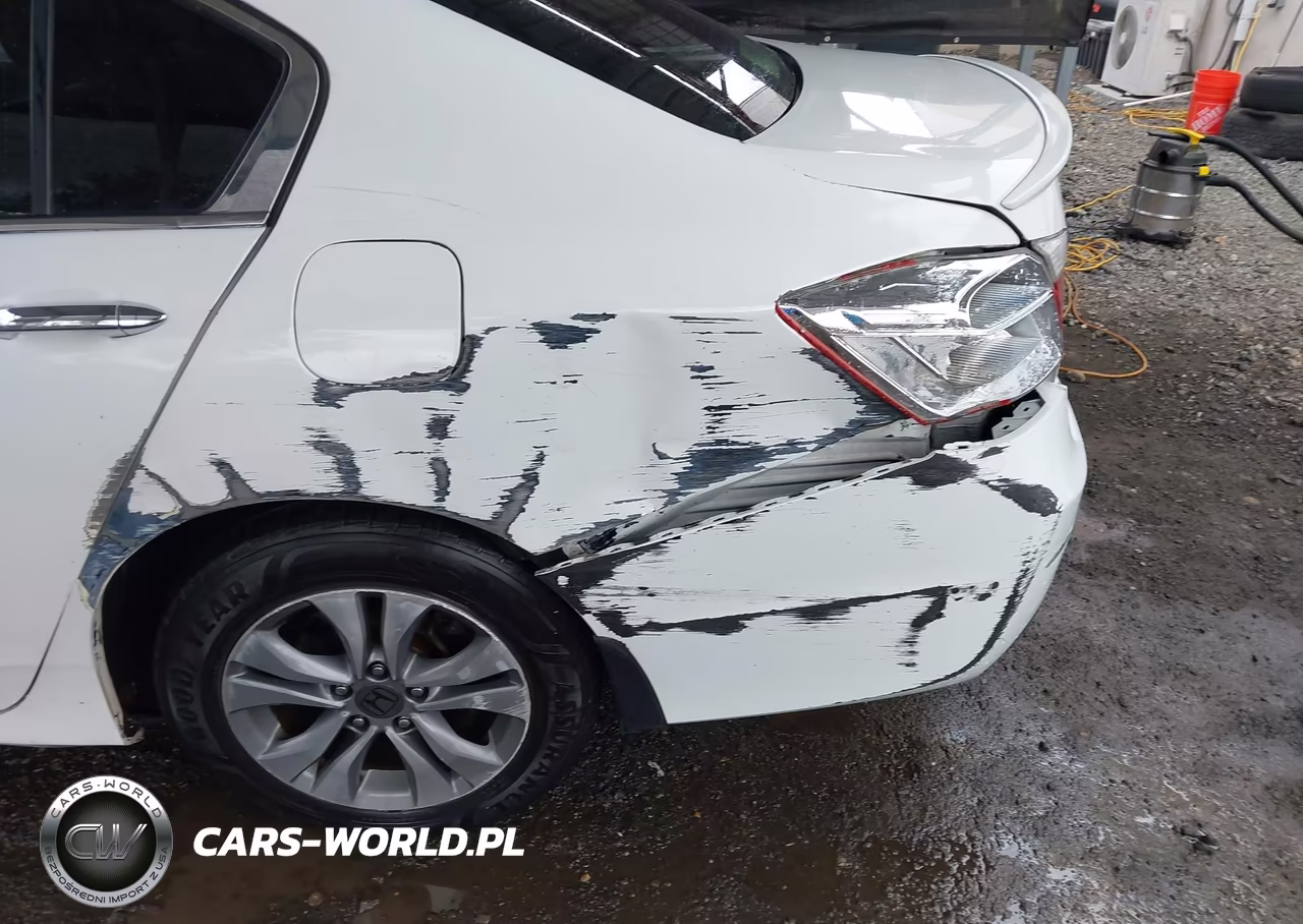 2015 Honda Accord Lx VIN:1HGCR2F31FA055710 - 18