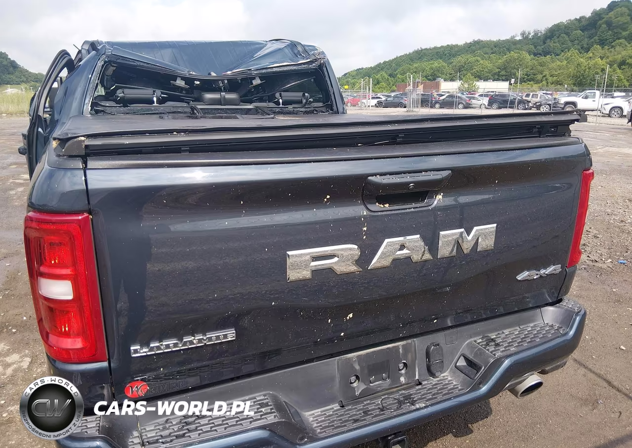 2025 Ram 1500 Laramie 4X4 5'7 Box VIN:1C6SRFJP1SN753501 - 16