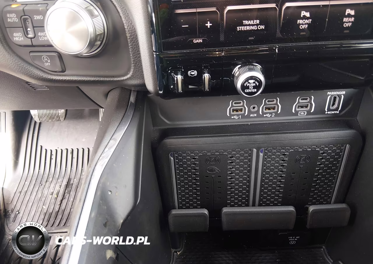 2025 Ram 1500 Laramie 4X4 5'7 Box VIN:1C6SRFJP1SN753501 - 18