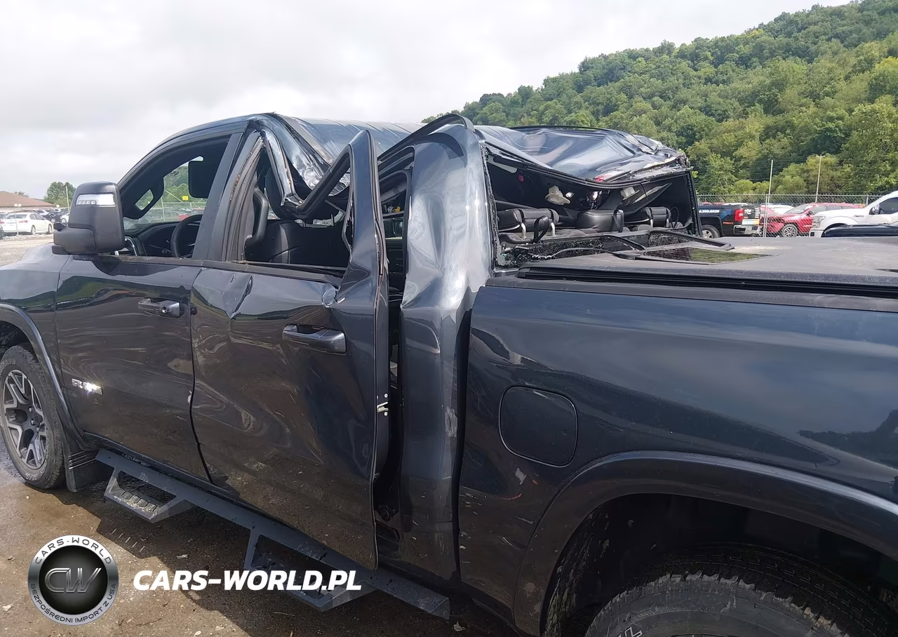 2025 Ram 1500 Laramie 4X4 5'7 Box VIN:1C6SRFJP1SN753501 - 6