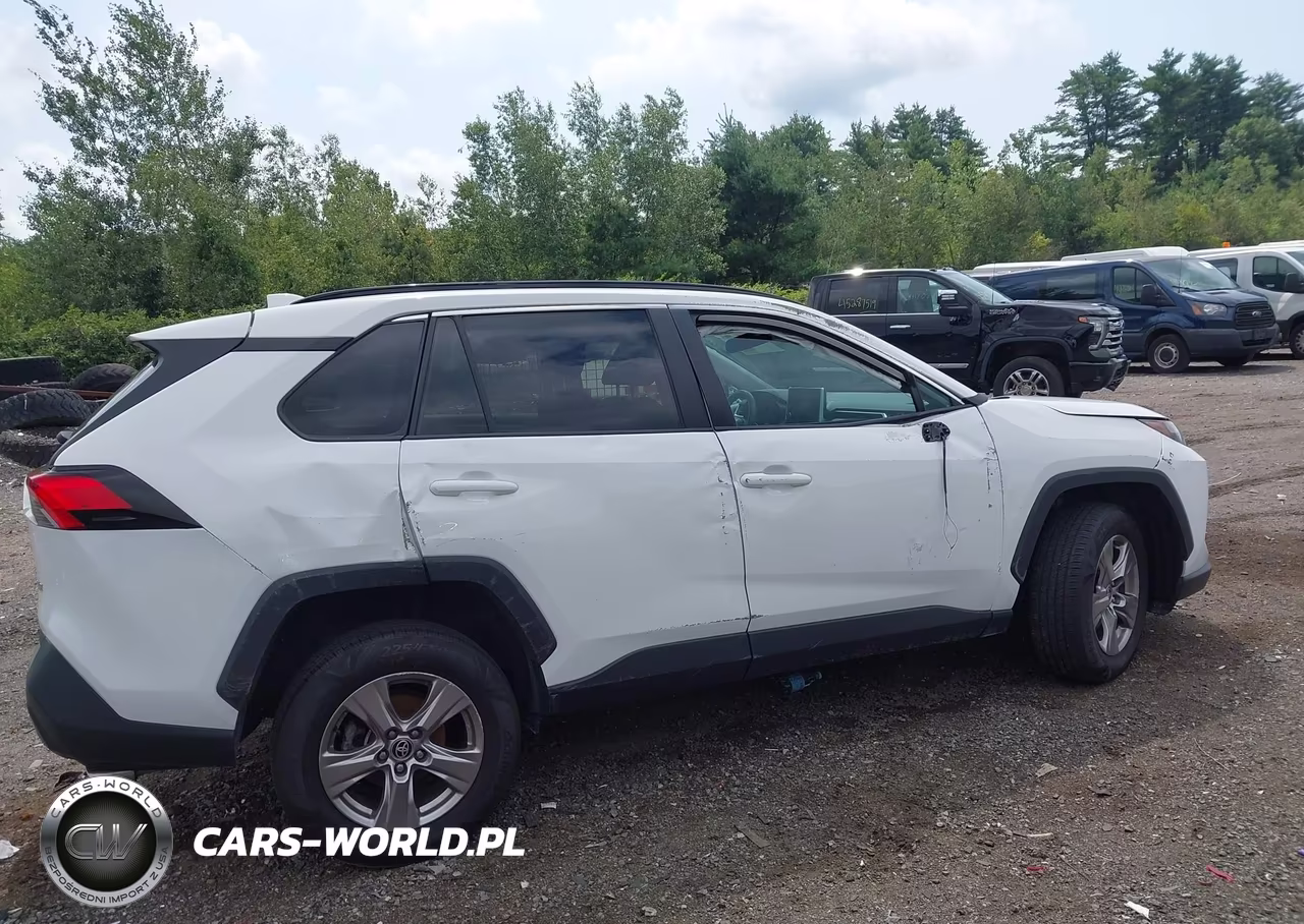 2023 Toyota Rav4 Xle VIN:2T3W1RFVXPW273516 - 14