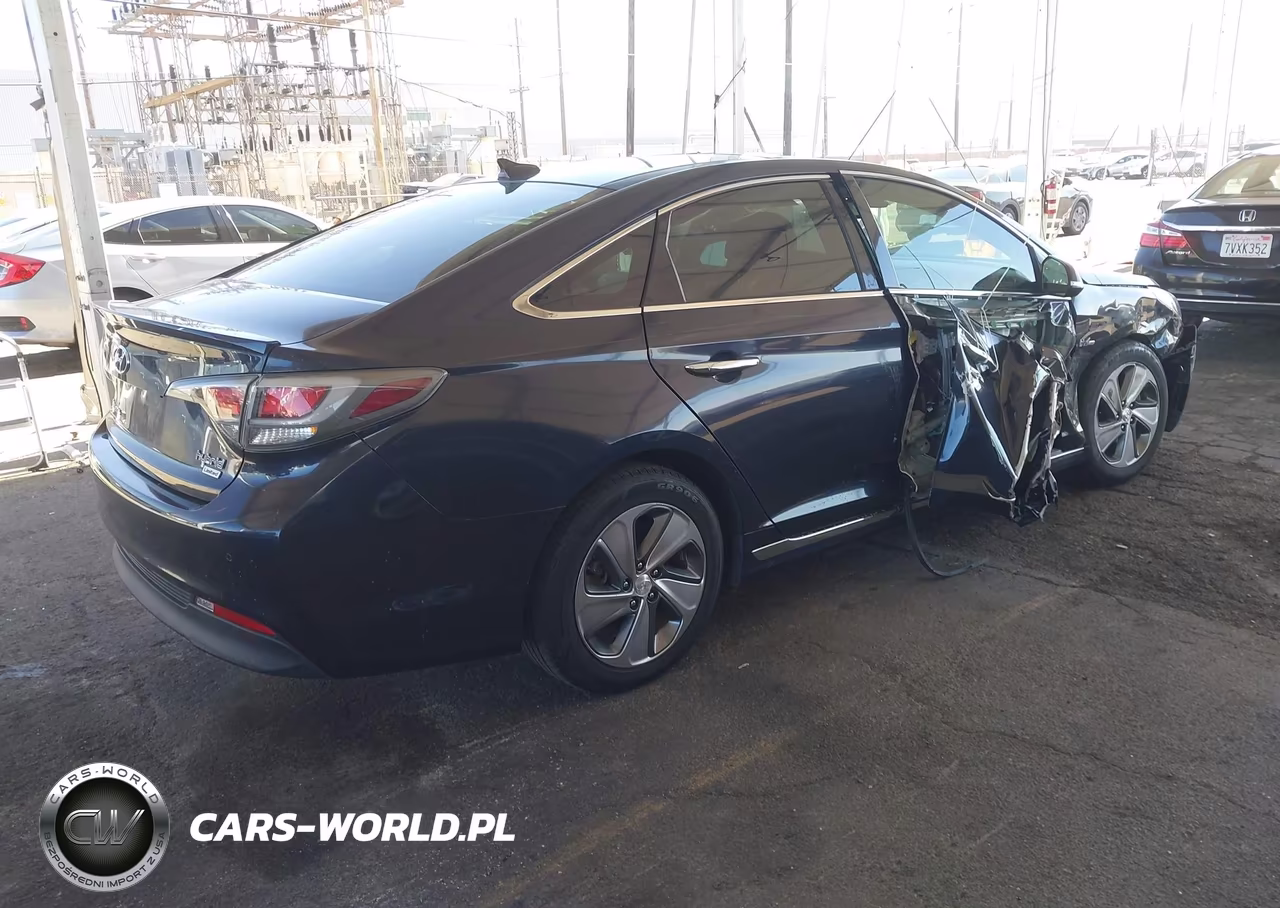 2017 Hyundai Sonata Hybrid Limited VIN:KMHE34L38HA077324 - 4