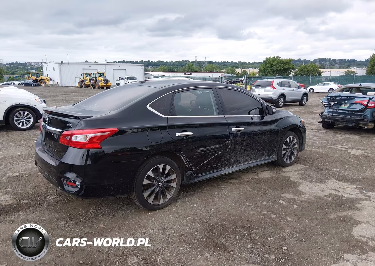 2018 Nissan Sentra Sr VIN:3N1AB7AP7JY213752 - 4