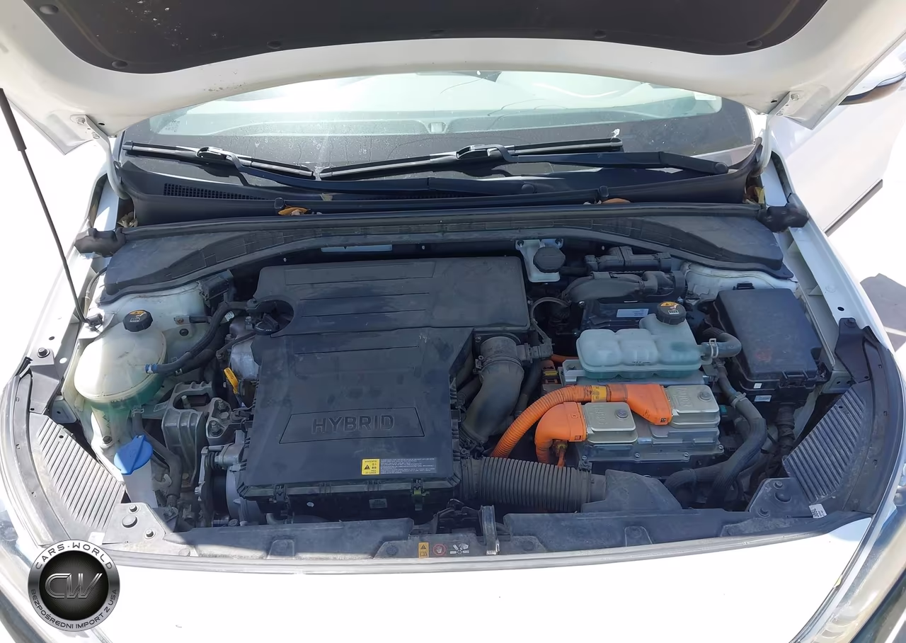 2018 Hyundai Ioniq Hybrid Sel VIN:KMHC75LC0JU103288 - 10