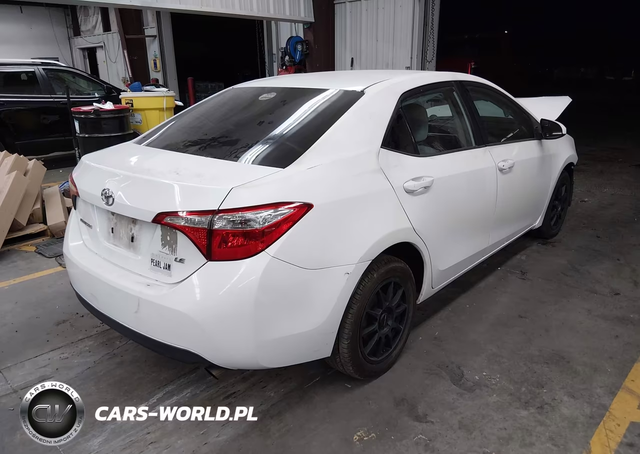 2014 Toyota Corolla Le VIN:5YFBURHE8EP076127 - 4