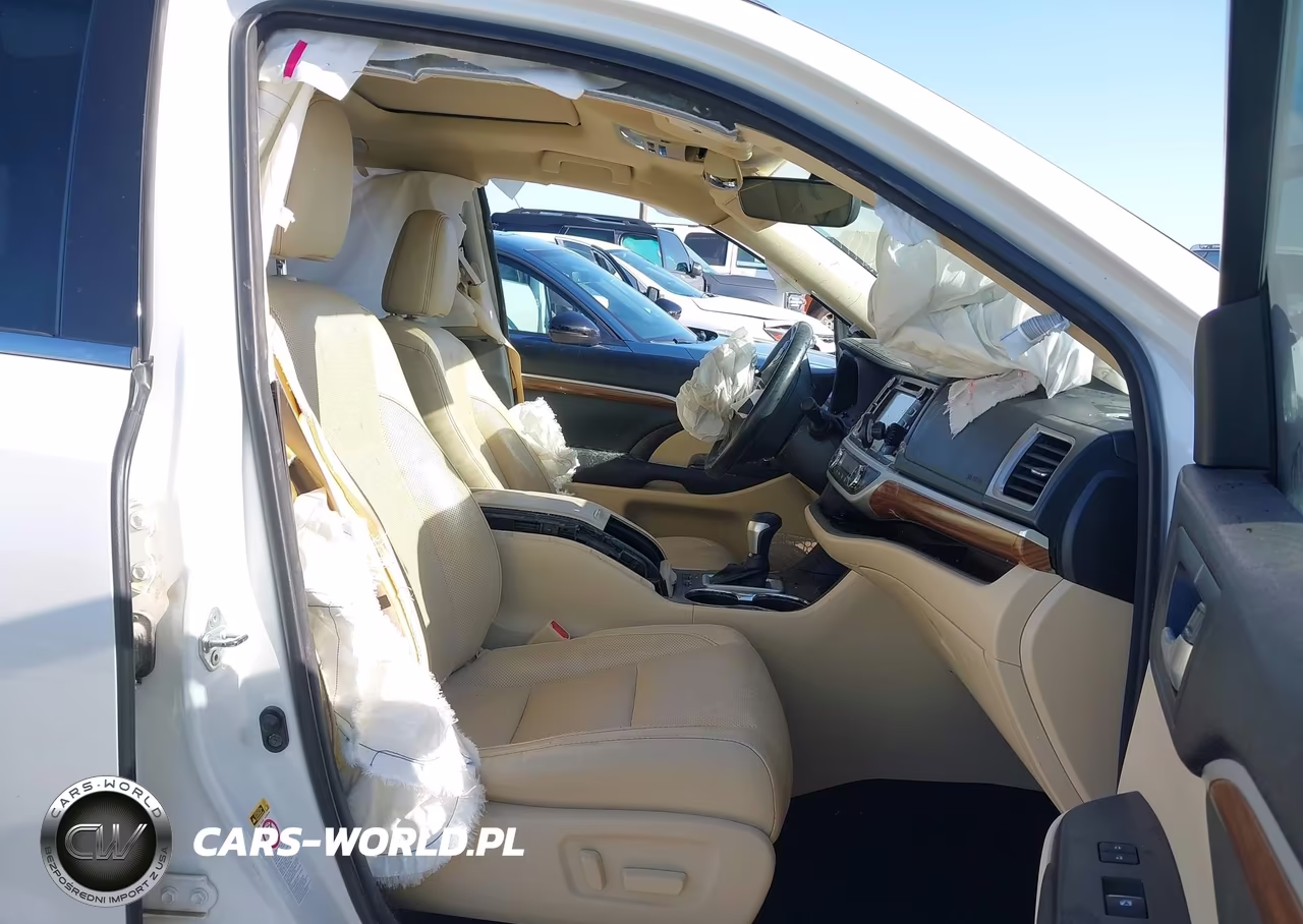 2017 Toyota Highlander Limited VIN:5TDYZRFH9HS228940 - 5