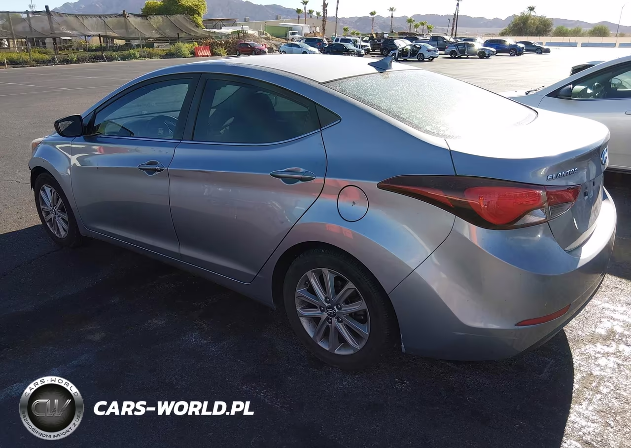 2015 Hyundai Elantra Se VIN:5NPDH4AE9FH554743 - 3