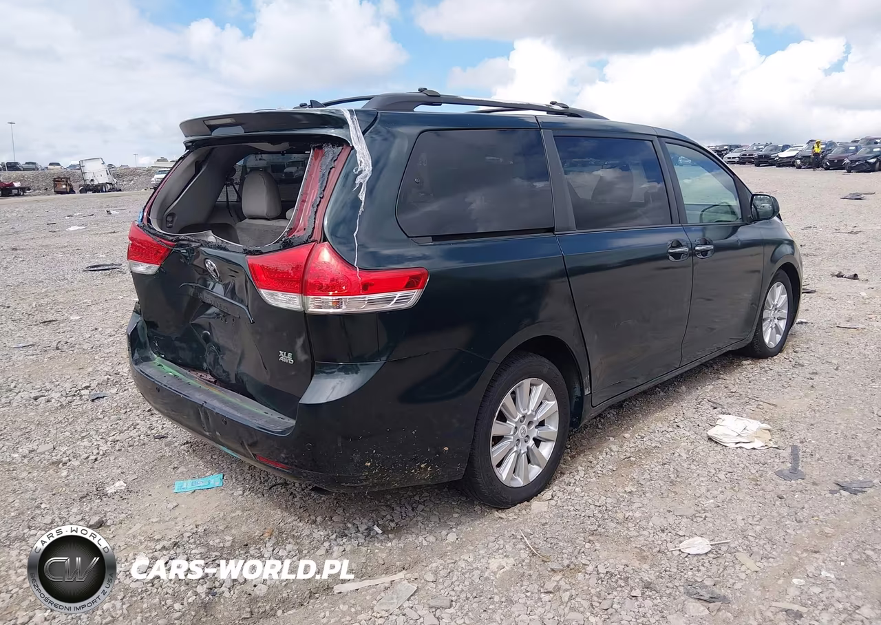 2011 Toyota Sienna Xle VIN:5TDDK3DCXBS007331 - 4