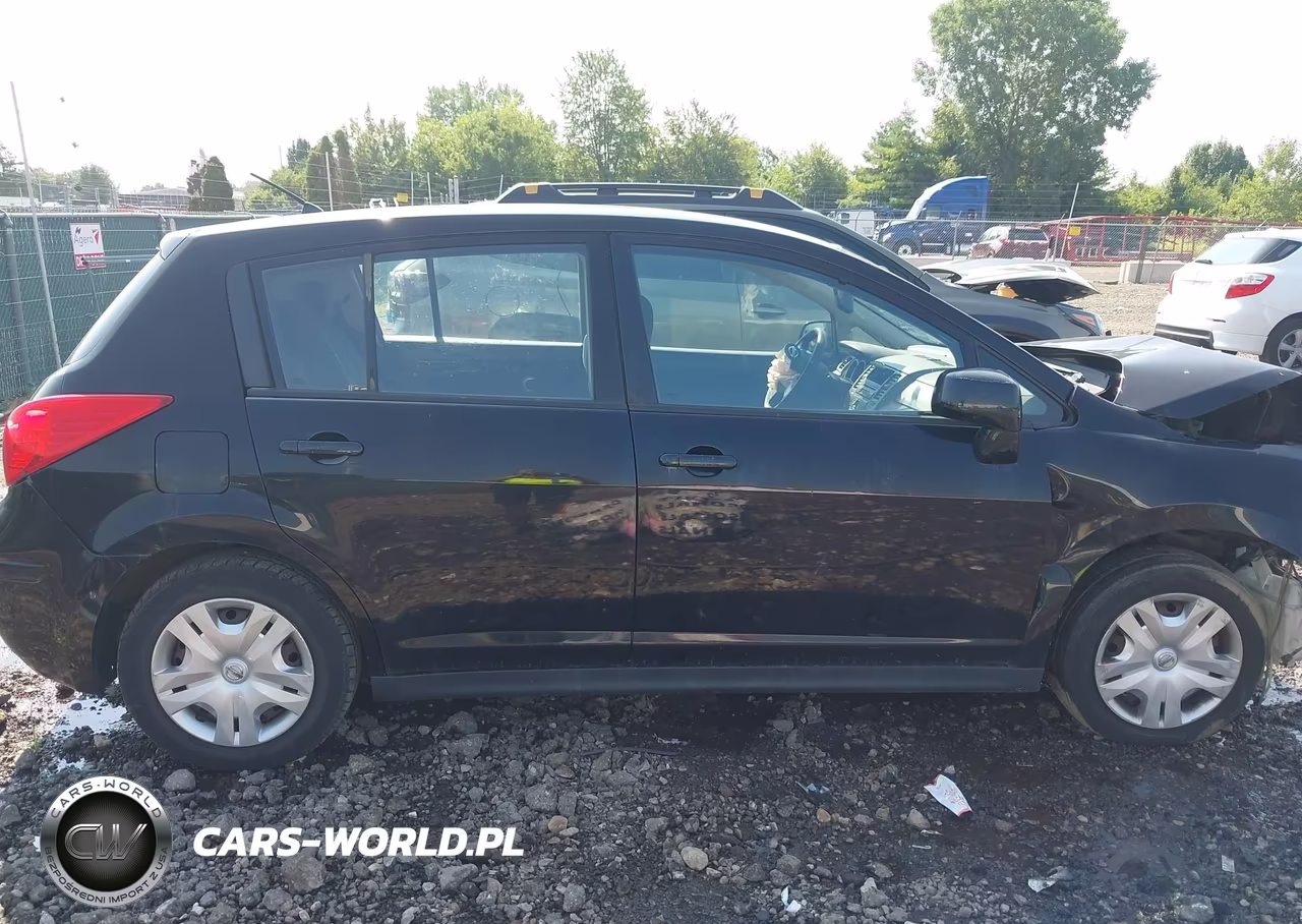 2010 Nissan Versa 1.8S VIN:3N1BC1CP3AL387066 - 14