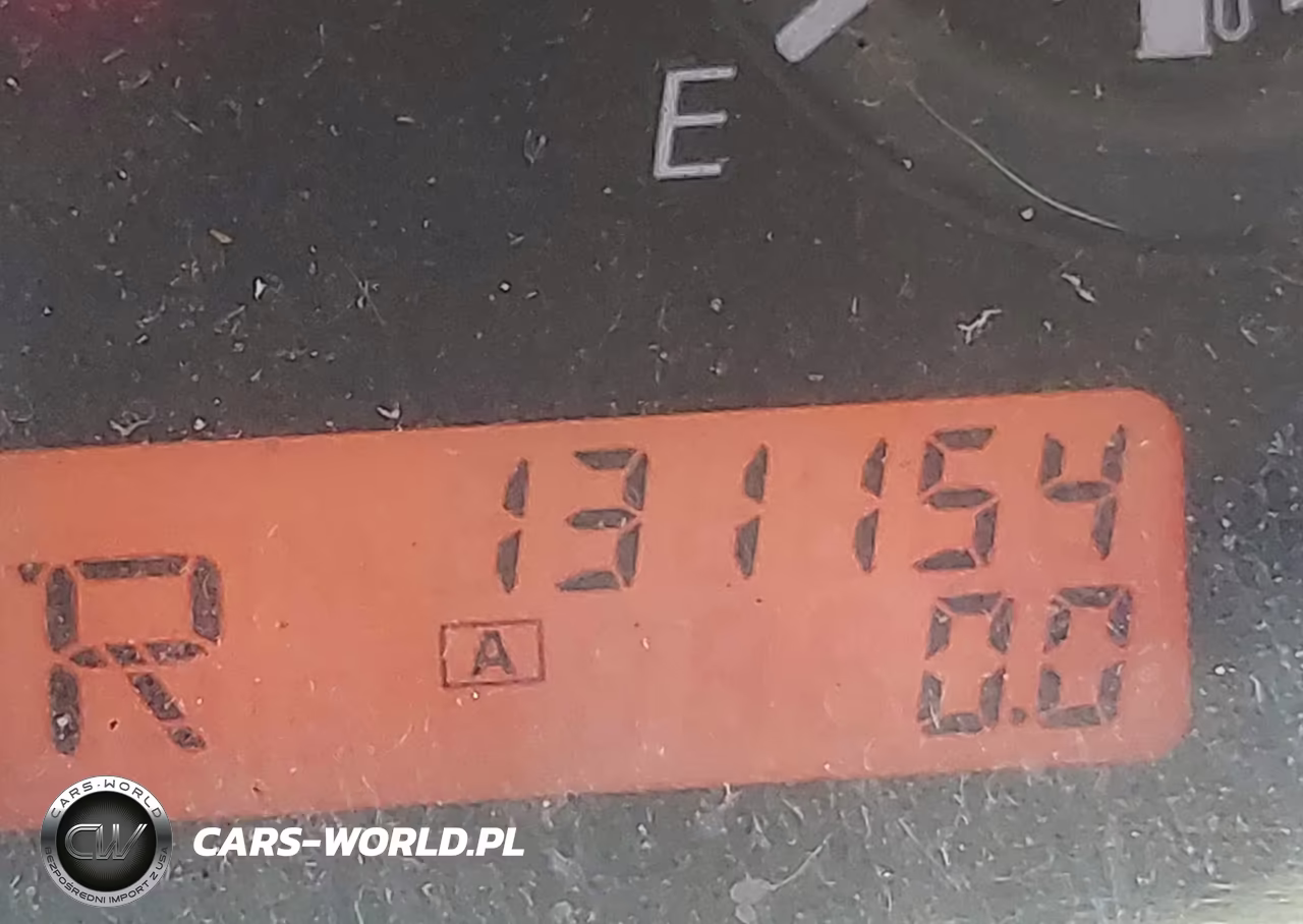 2010 Nissan Versa 1.8S VIN:3N1BC1CP3AL387066 - 16