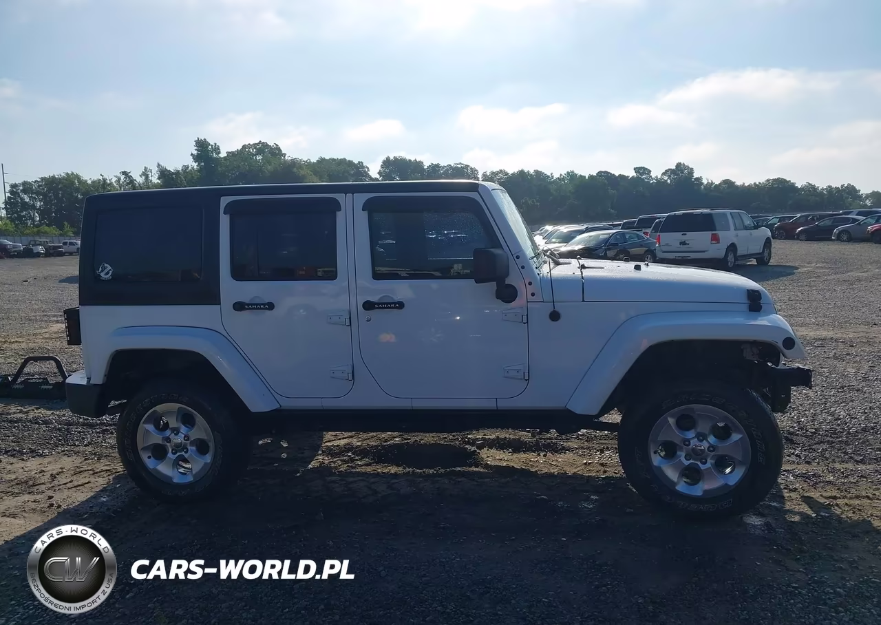 2015 Jeep Wrangler Unlimited Sahara VIN:1C4BJWEG9FL746372 - 13