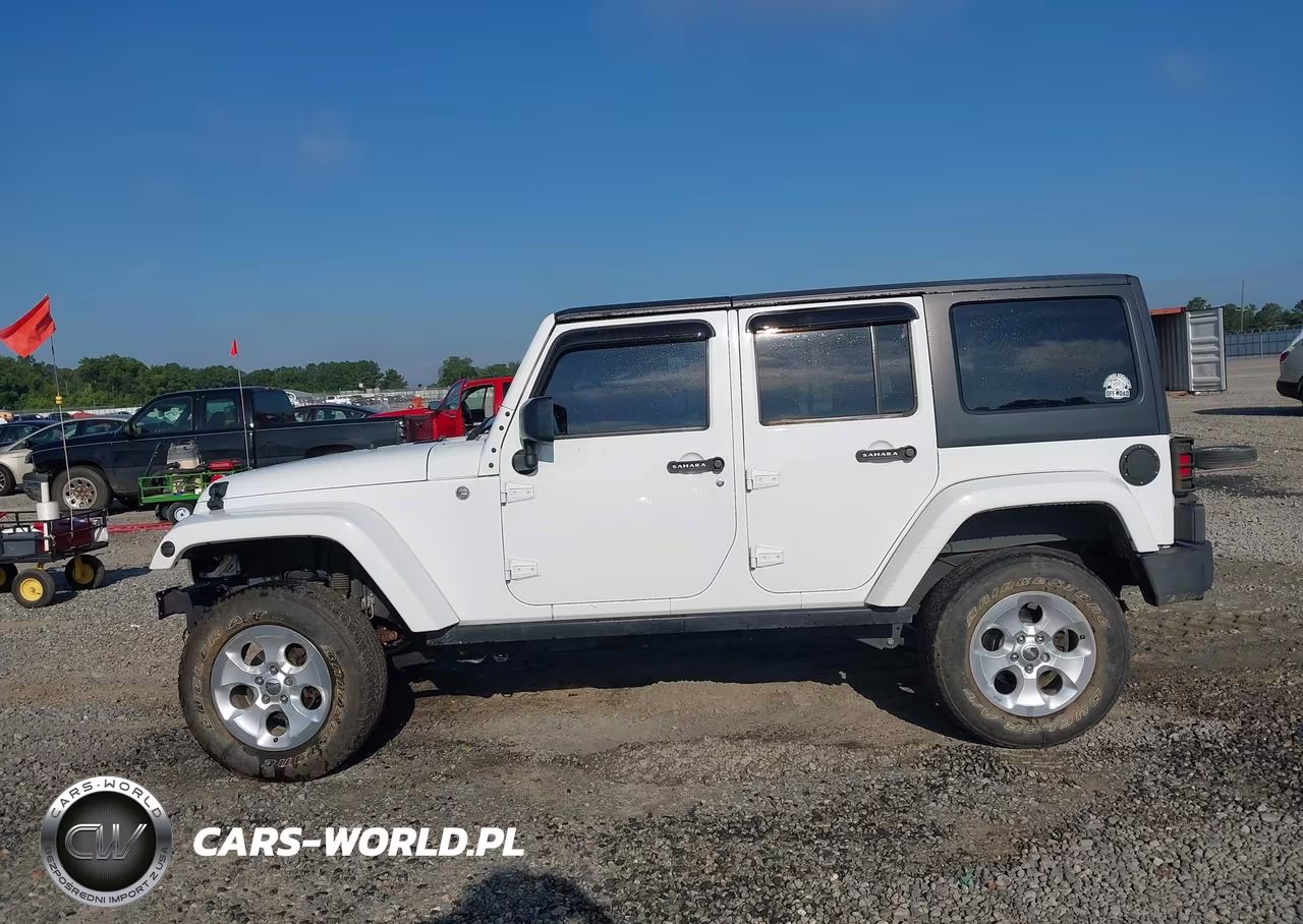 2015 Jeep Wrangler Unlimited Sahara VIN:1C4BJWEG9FL746372 - 14