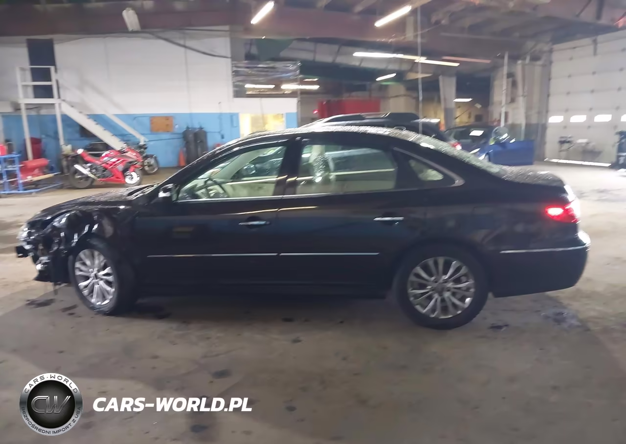 2011 Hyundai Azera Limited VIN:KMHFC4DF6BA526696 - 14