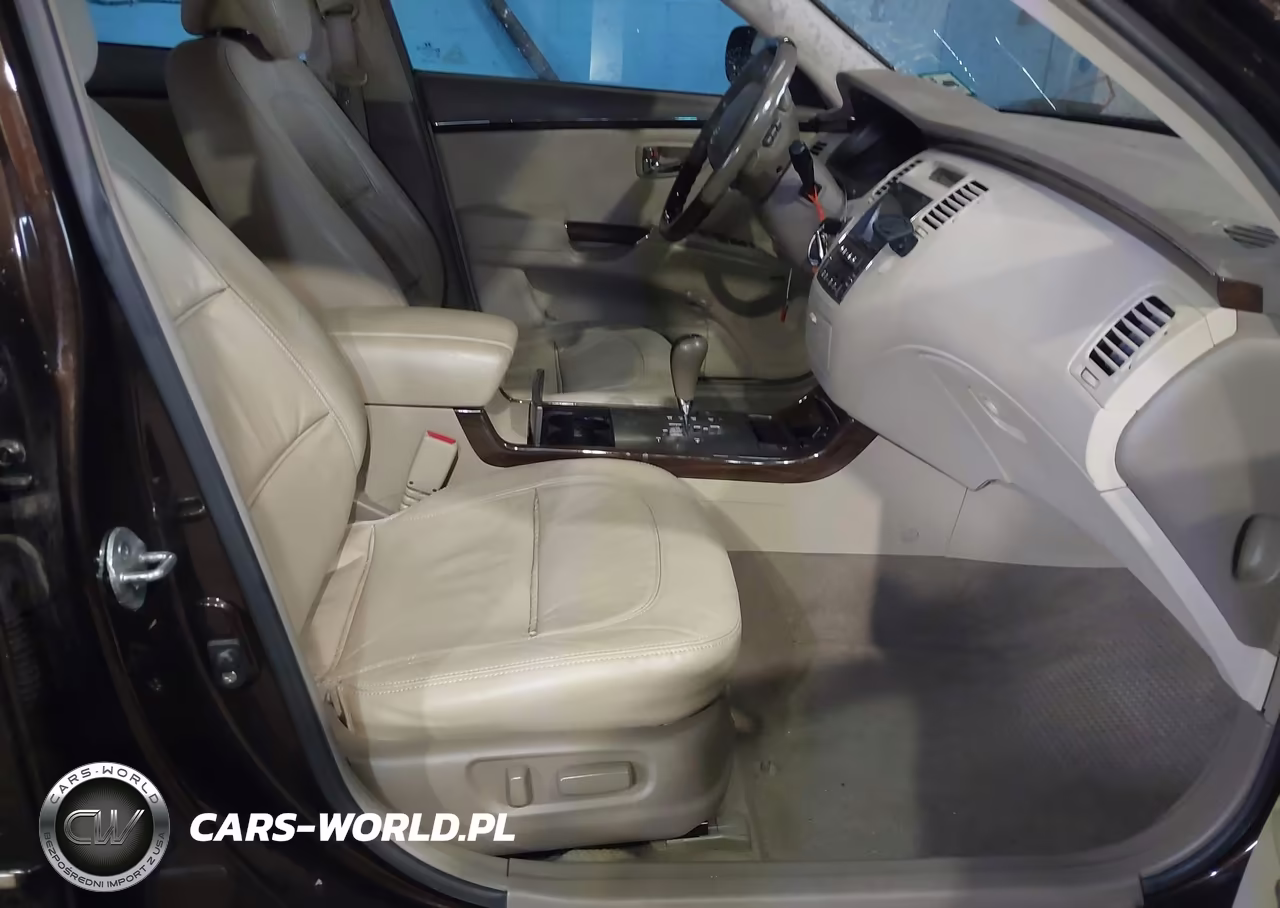2011 Hyundai Azera Limited VIN:KMHFC4DF6BA526696 - 5