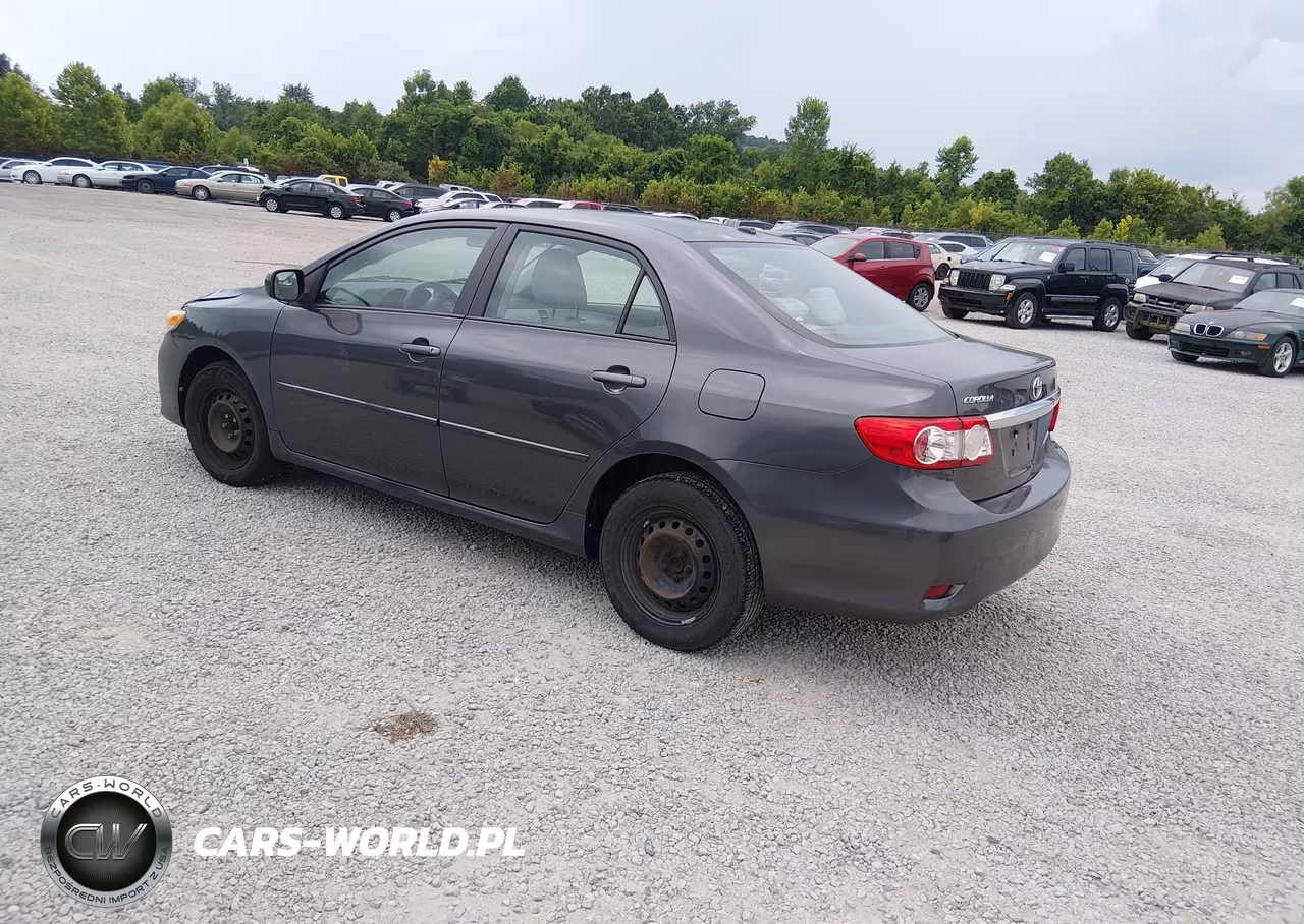 2011 Toyota Corolla Le VIN:2T1BU4EEXBC705986 - 3