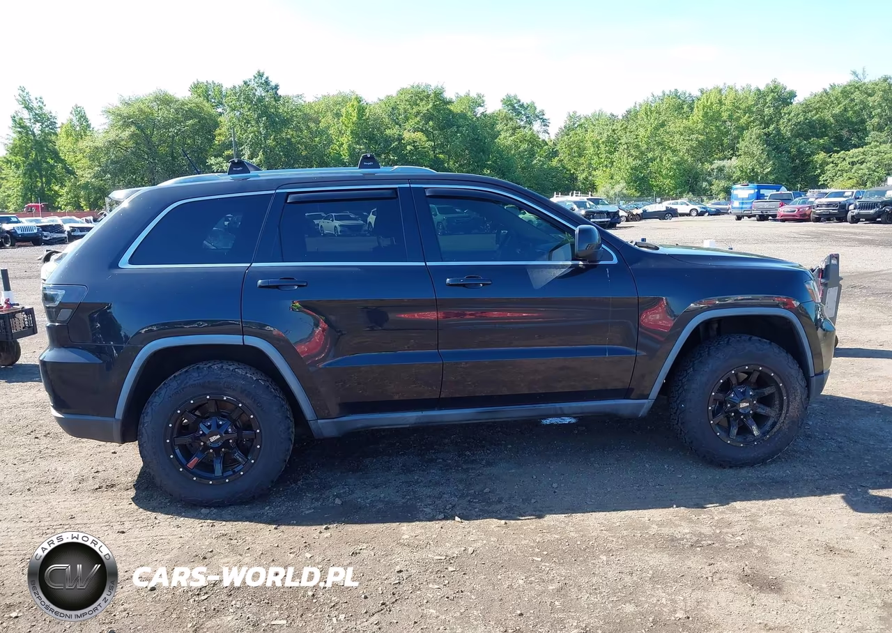 2012 Jeep Grand Cherokee Laredo VIN:1C4RJFAG5CC214830 - 13