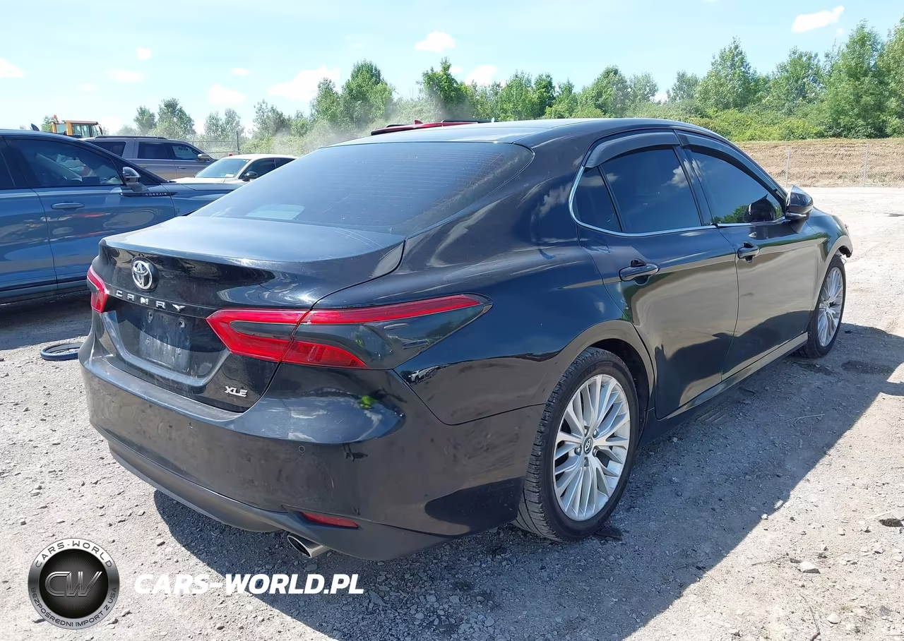 2018 Toyota Camry Xle VIN:4T1B11HKXJU012504 - 4