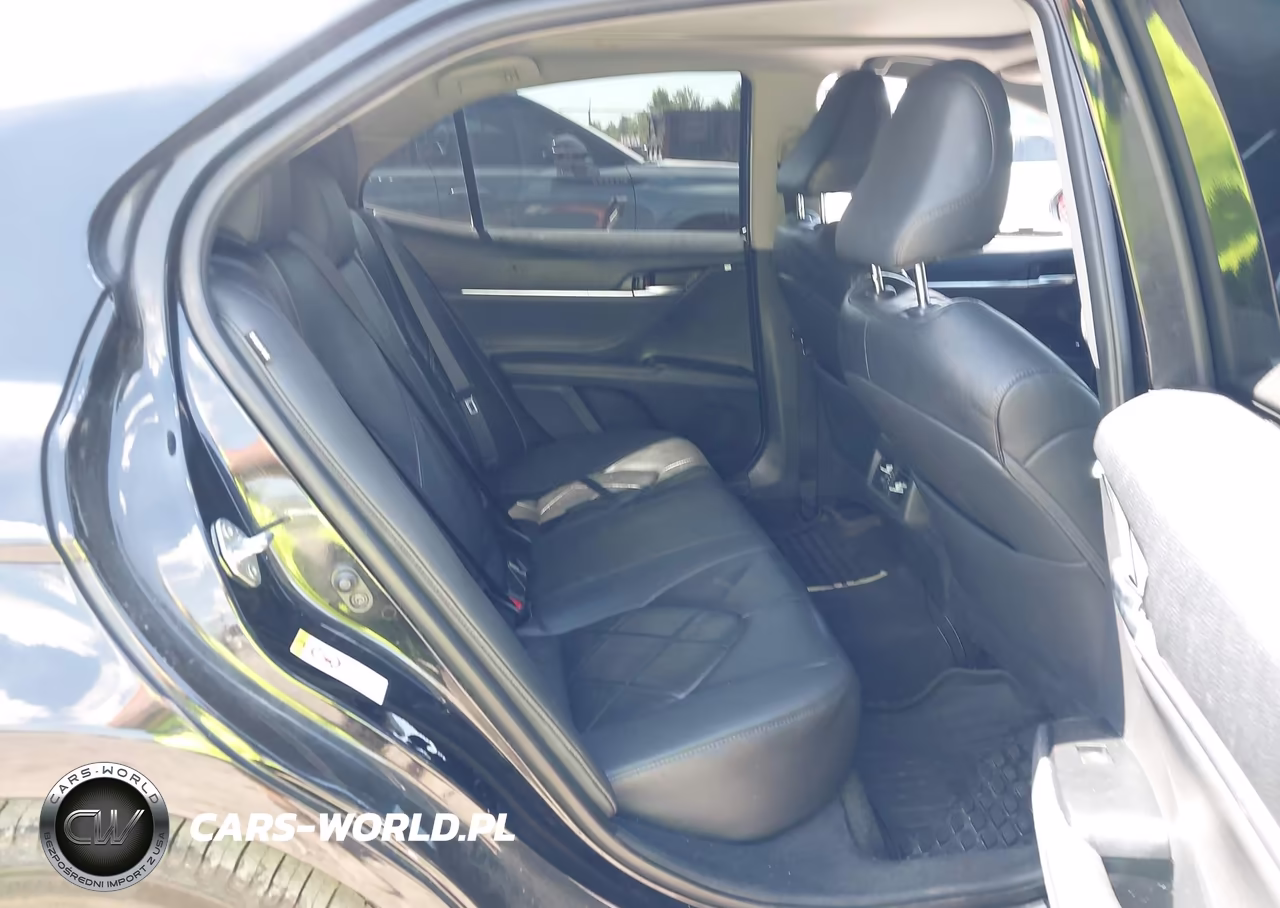 2018 Toyota Camry Xle VIN:4T1B11HKXJU012504 - 8