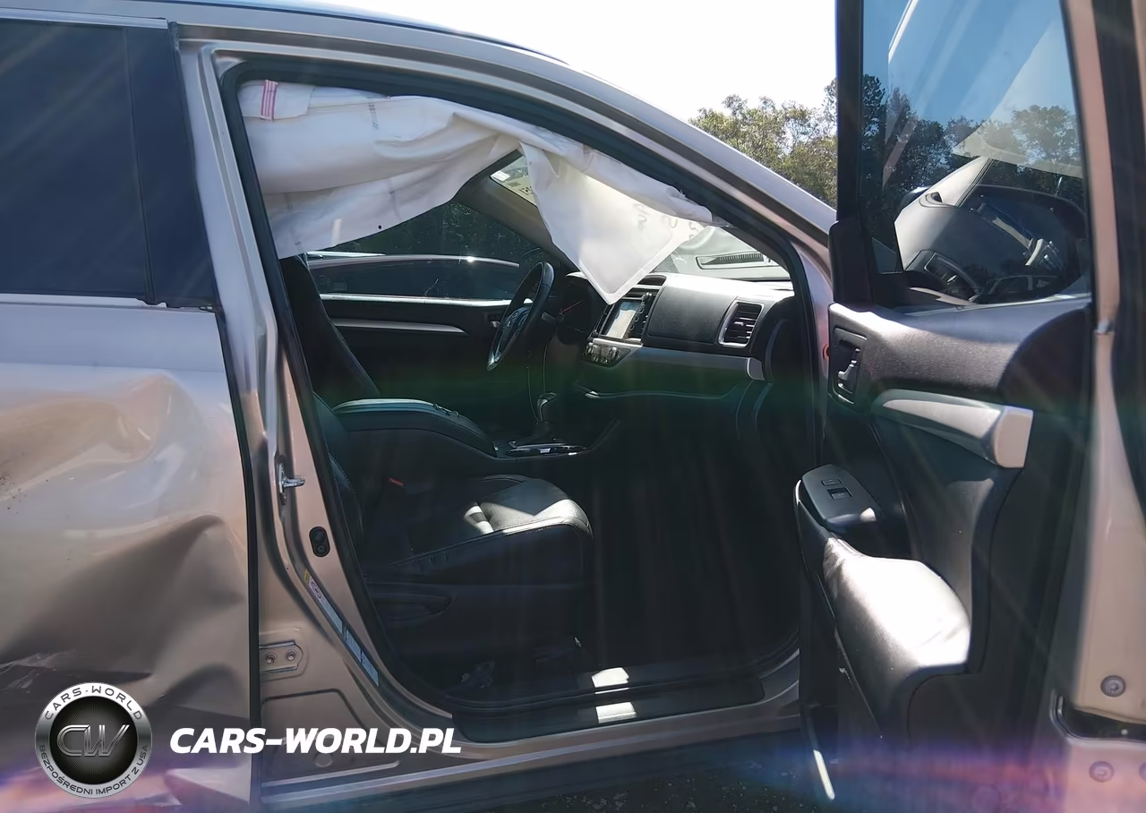 2015 Toyota Highlander Xle V6 VIN:5TDJKRFH5FS081938 - 5