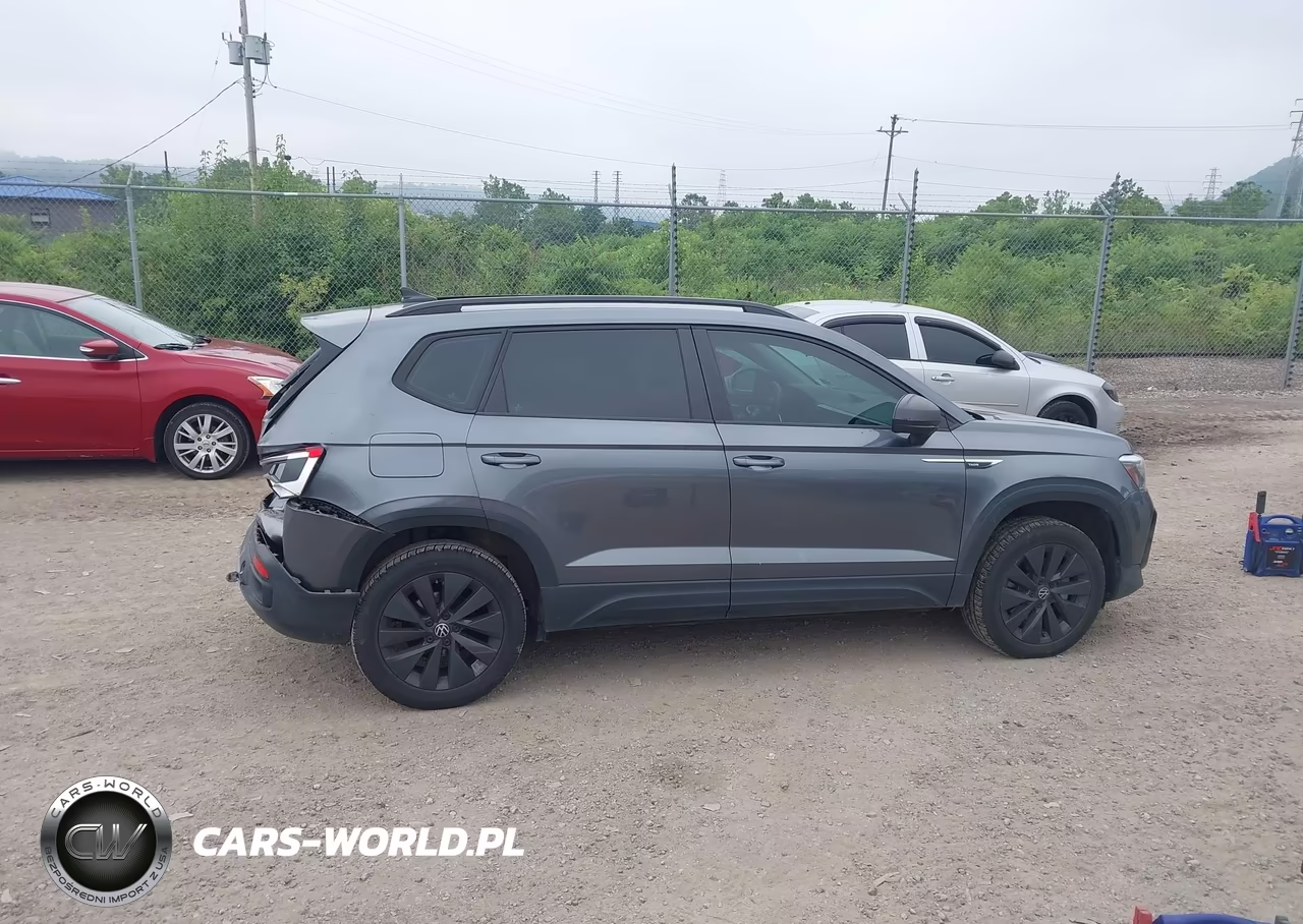 2022 Volkswagen Taos 1.5T S VIN:3VVCX7B23NM000502 - 13