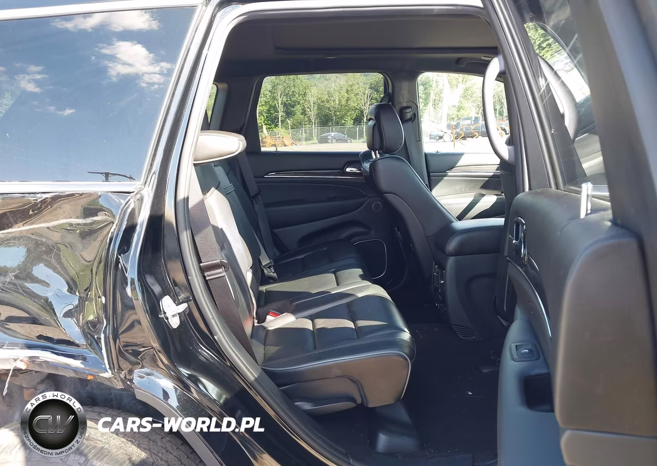 2020 Jeep Grand Cherokee Overland 4X4 VIN:1C4RJFCG7LC276808 - 8
