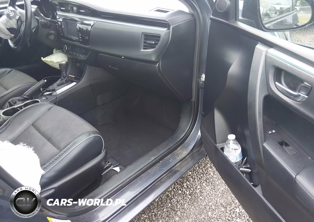 2016 Toyota Corolla S Plus VIN:5YFBURHE4GP482361 - 5
