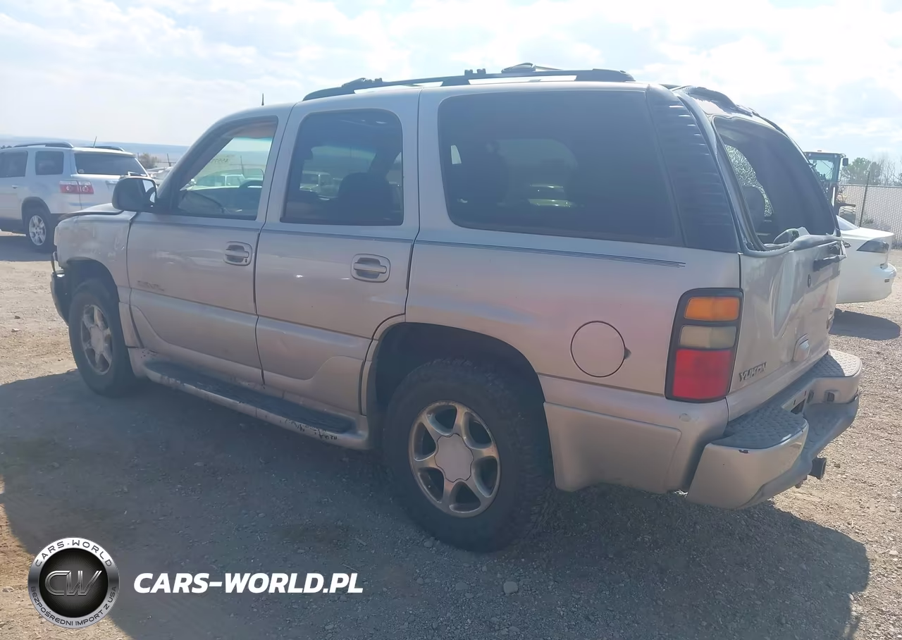 2004 GMC Yukon Denali VIN:1GKEK63UX4J118918 - 3