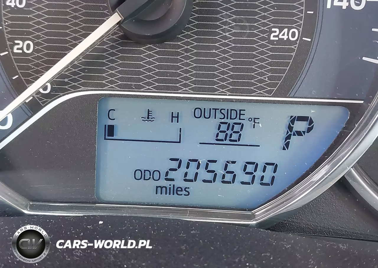 2015 Toyota Corolla Le VIN:2T1BURHE4FC321412 - 15