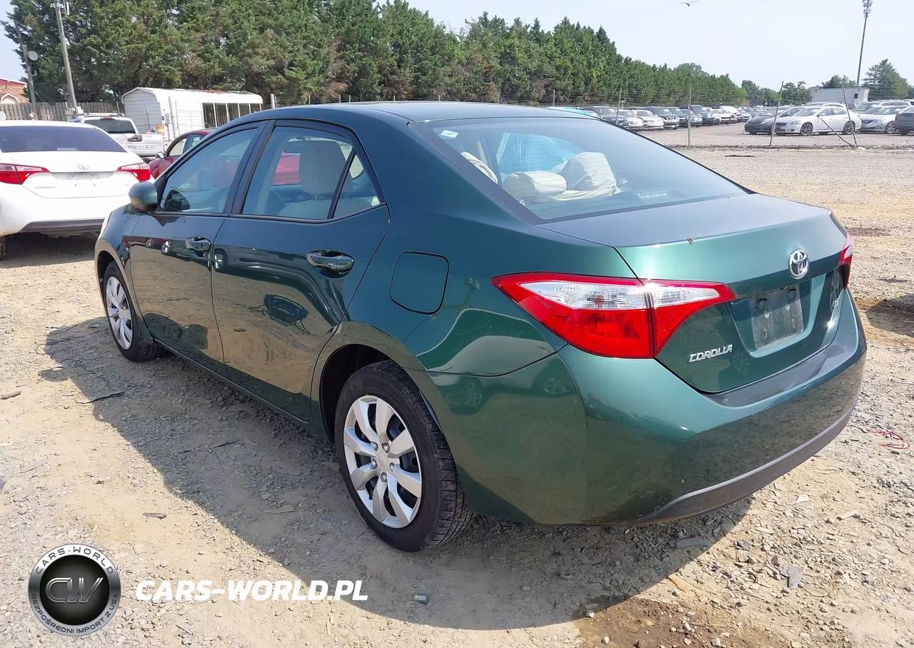 2015 Toyota Corolla Le VIN:2T1BURHE4FC321412 - 3