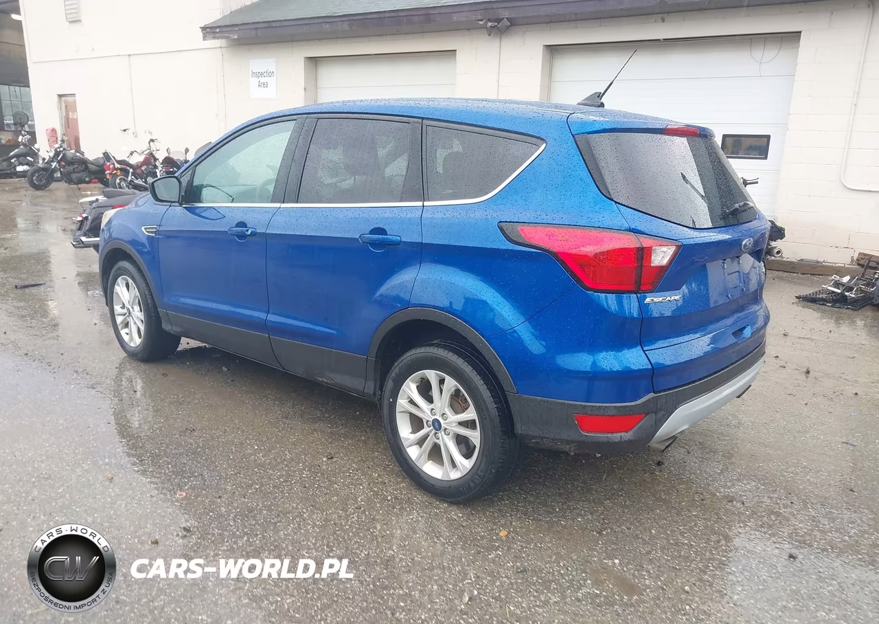 2019 Ford Escape Se VIN:1FMCU9GD8KUA80881 - 3
