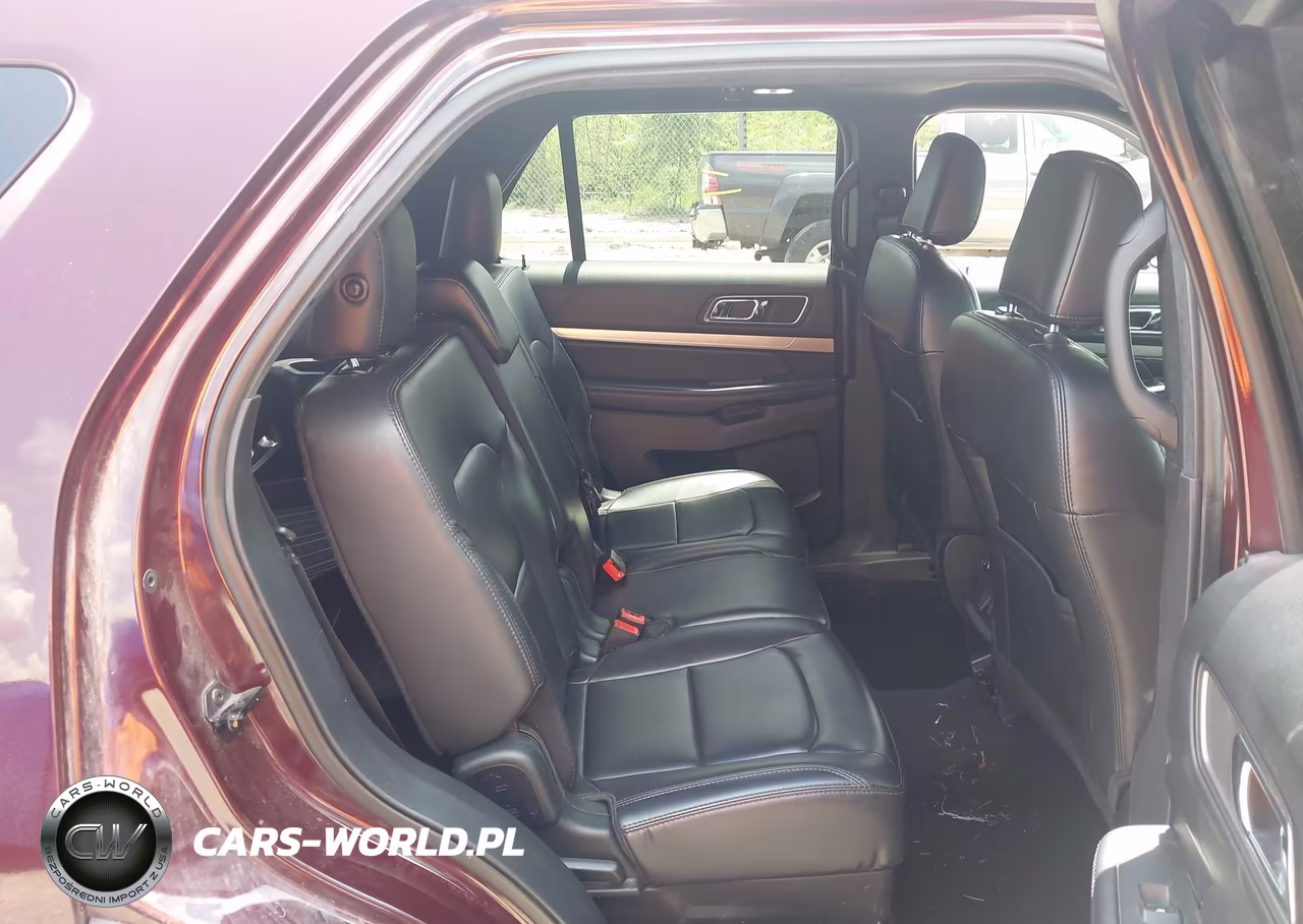 2019 Ford Explorer Xlt VIN:1FM5K8DH8KGA50259 - 8